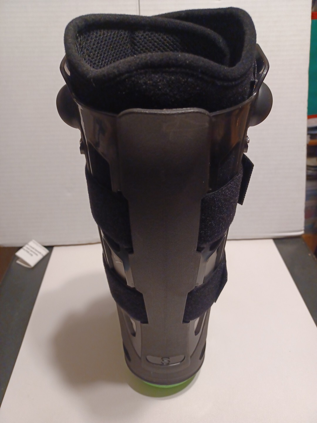 Neenca Inflatable Walking Boot Tall Version Small