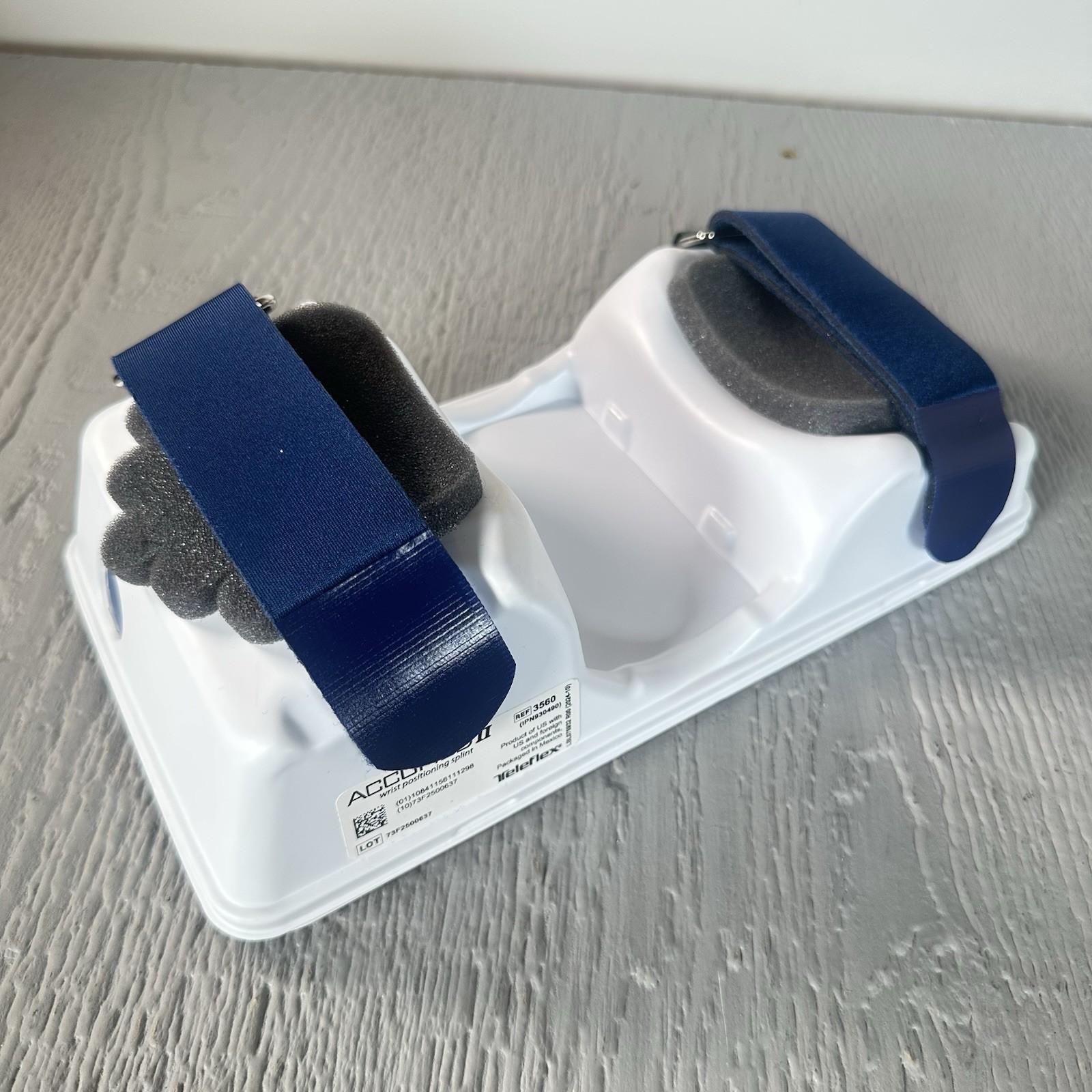 Accumed II Wrist Positioning Splint 3560 VASCULAR SOLUTIONS