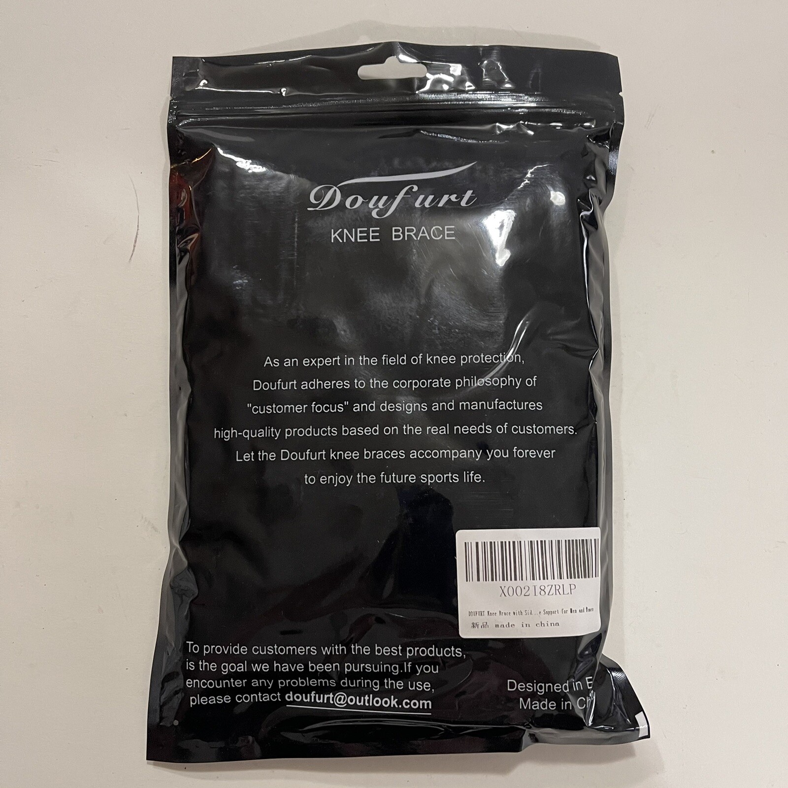 Knee Brace adjustable unisex new in package Doufurt e14