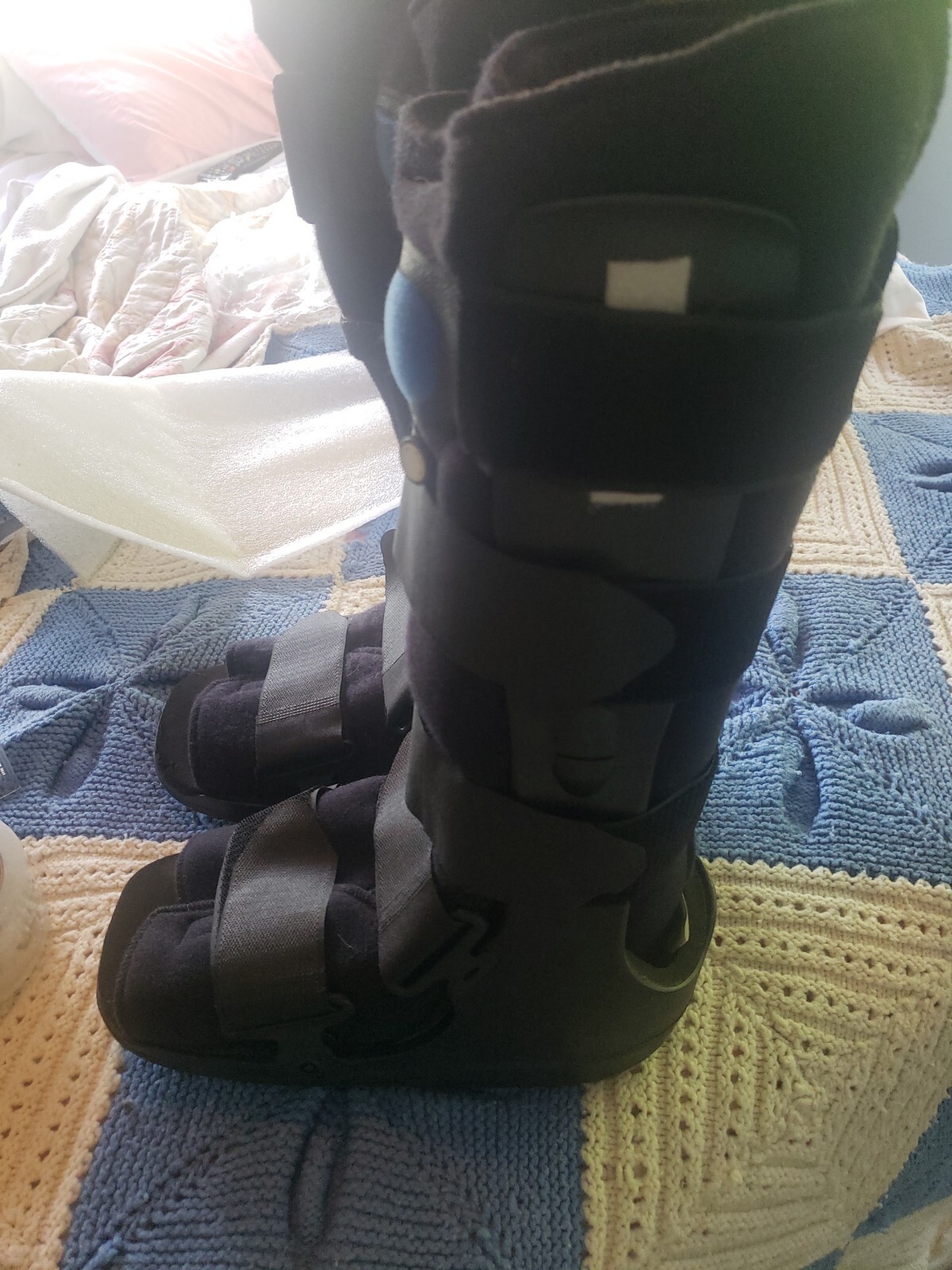 2X Ossur Tall Pneumatic Air Medical Cam Walker Boot, tall, High Top, Medium USED