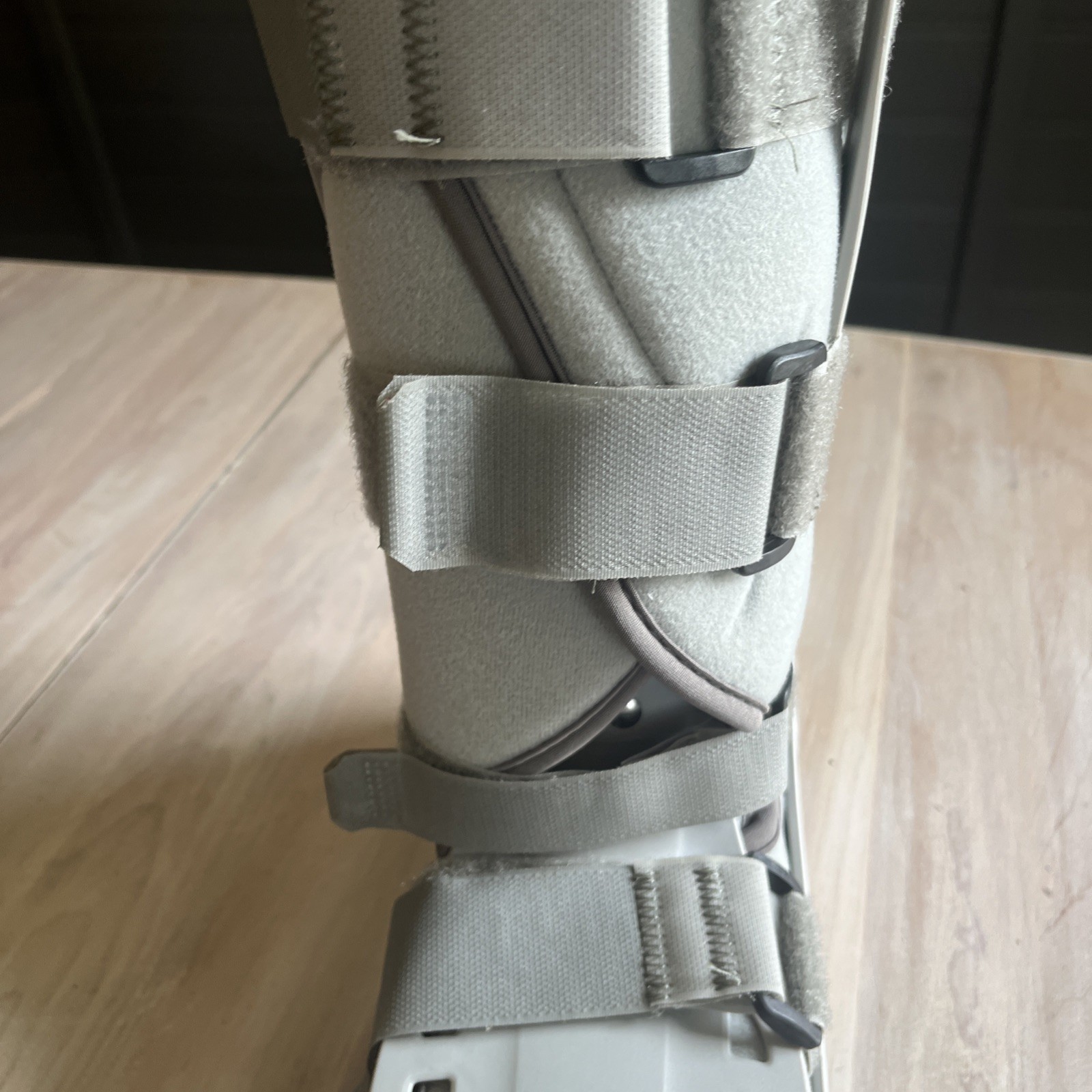 Breg Genesis Mid-Calf Full Shell Walking Boot, Orthopedic Walker Boot SMALL