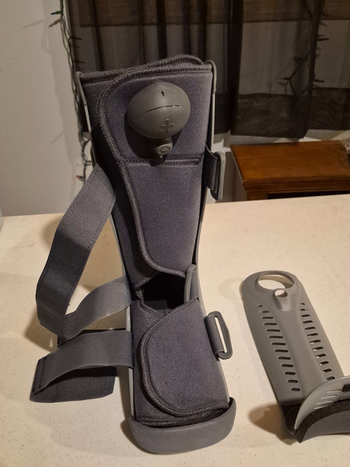 Ossur Rebound Air Walker Boot with Compression Straps & Air Pump Rocker Bottom