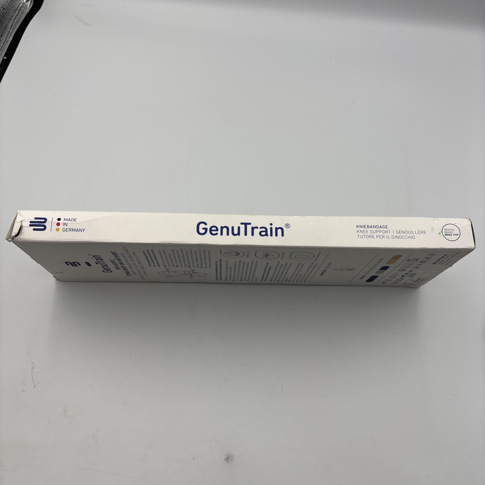Bauerfeind GenuTrain Knee Support Size 6 Titan/Blue New Open Box
