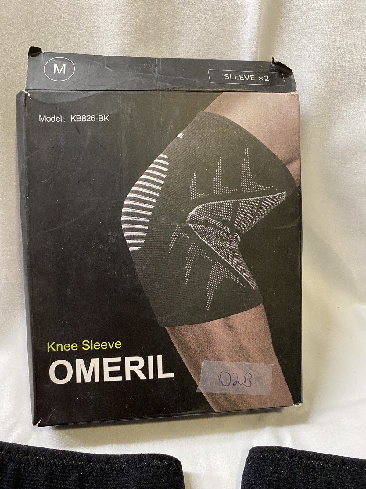 4 way compression knee sleeve model: KB826-BK Size Medium Set Of 2