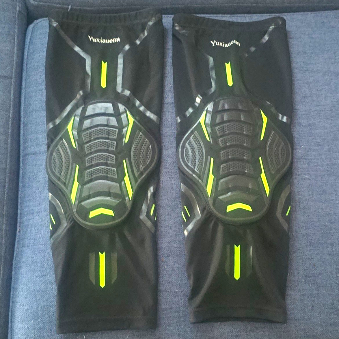 Yuxiandong Knee Brace Compression Support Sleeves Size L Black/Green Pair