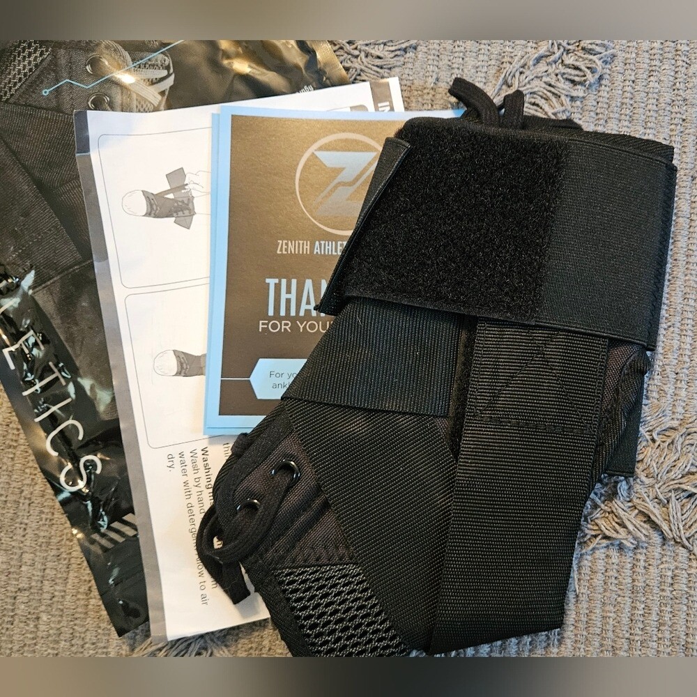 New in package~Zenith Ankle Brace Lace up~ size medium black