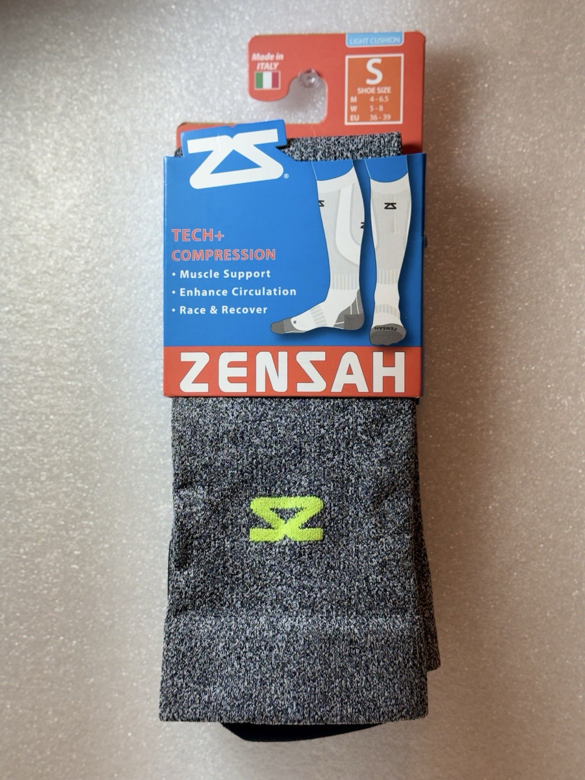 Zensah Tech+ Compression Socks Mens Heather Grey Light Cushion Small New
