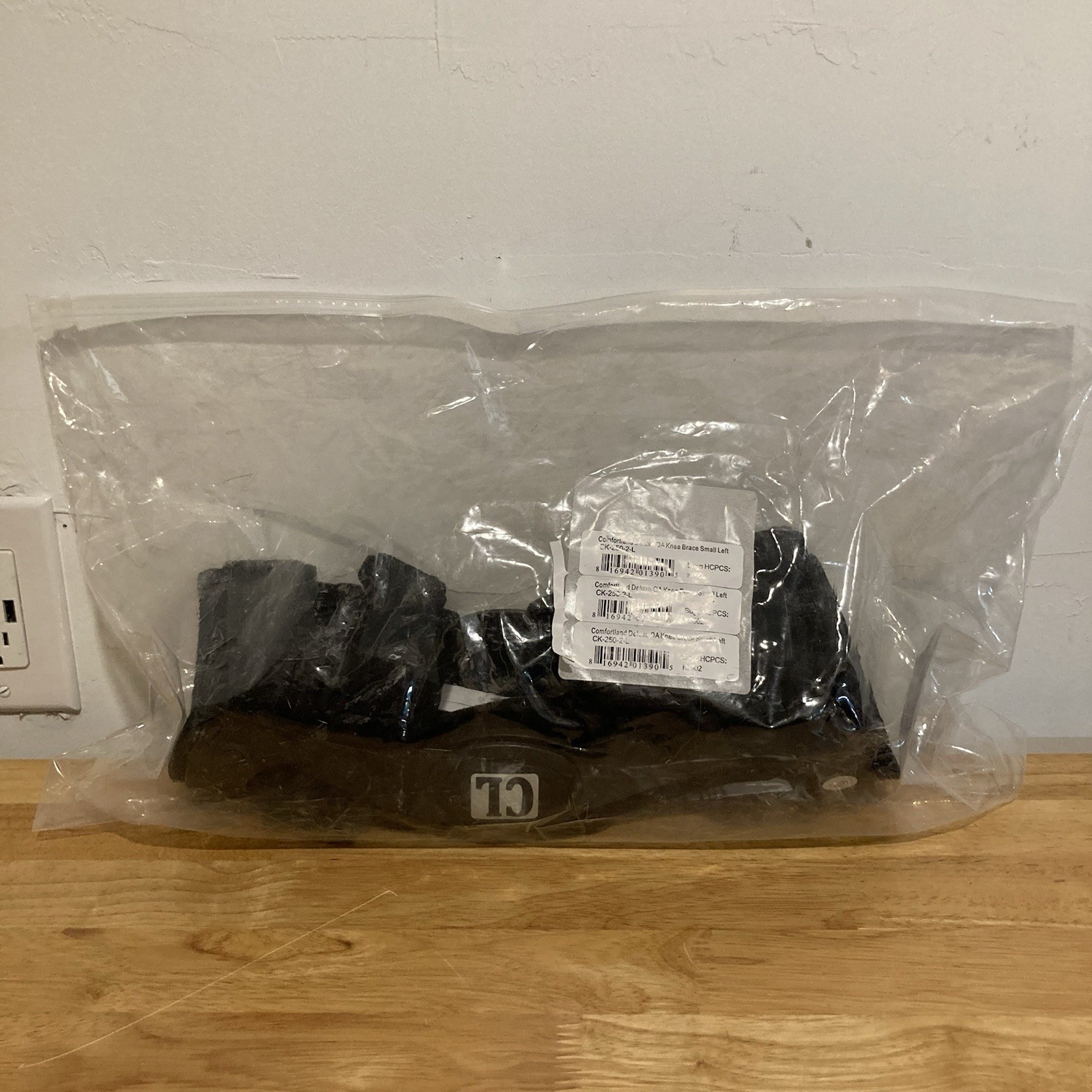 Comfortland Medical Deluxe OA Knee Brace *Small Left Knee Brace* CK-250-2-L