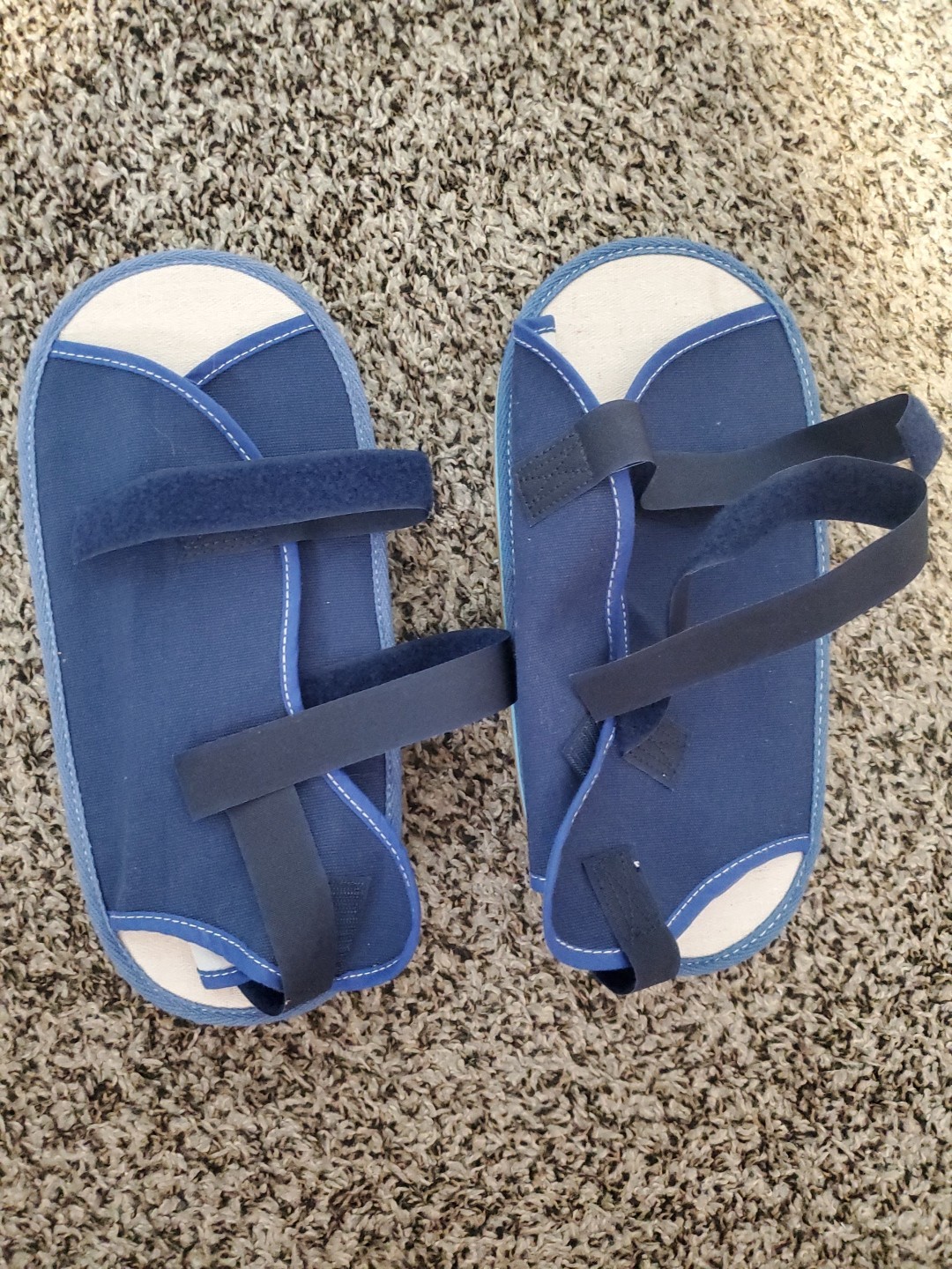 MEDICAL RECOVERY SHOES/ WALKING BOOTS