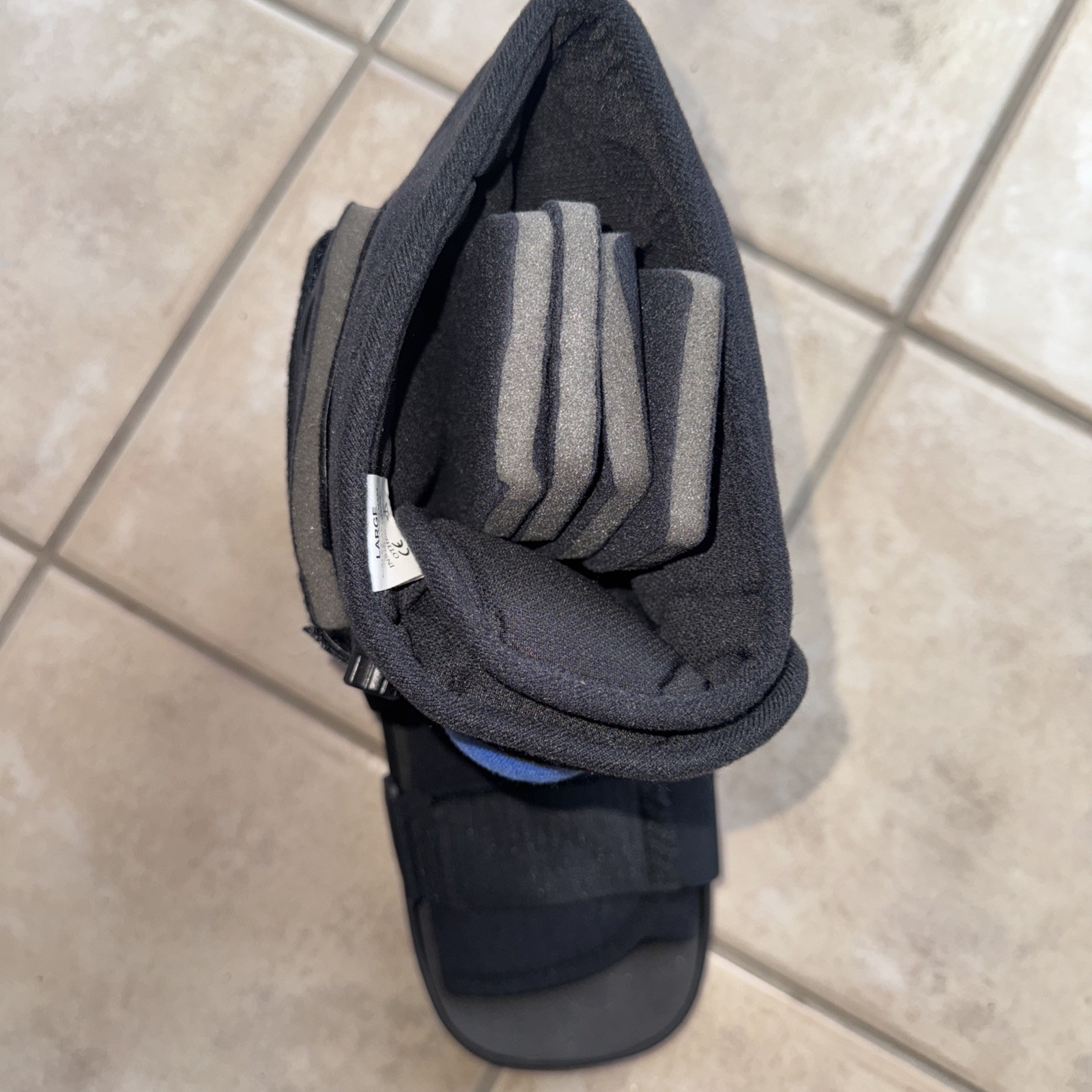 United Ortho USA14111 Short Air Cam Walker Fracture Boot, Size Large, Black