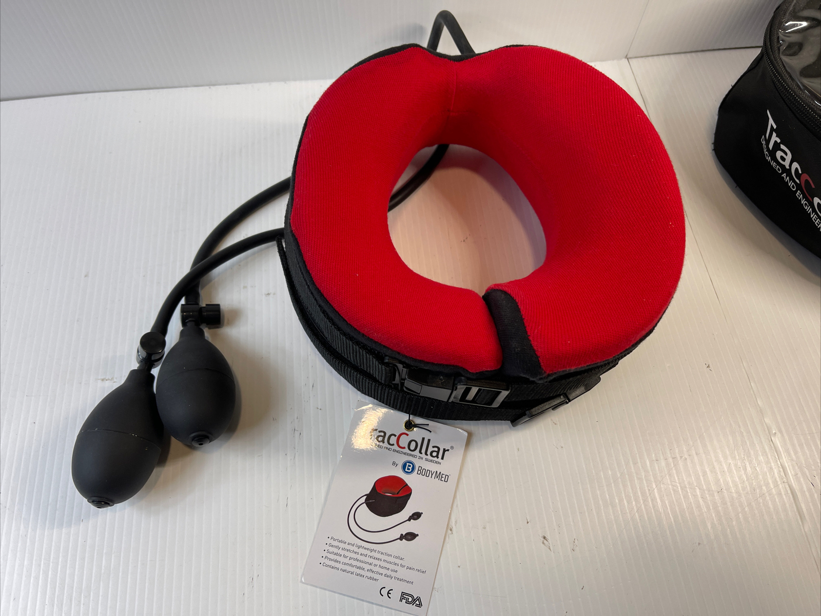 BodySport TracCollar ~ Neck Support ~ Red ~ Small/Medium ~ Trac Collar~ Sweden
