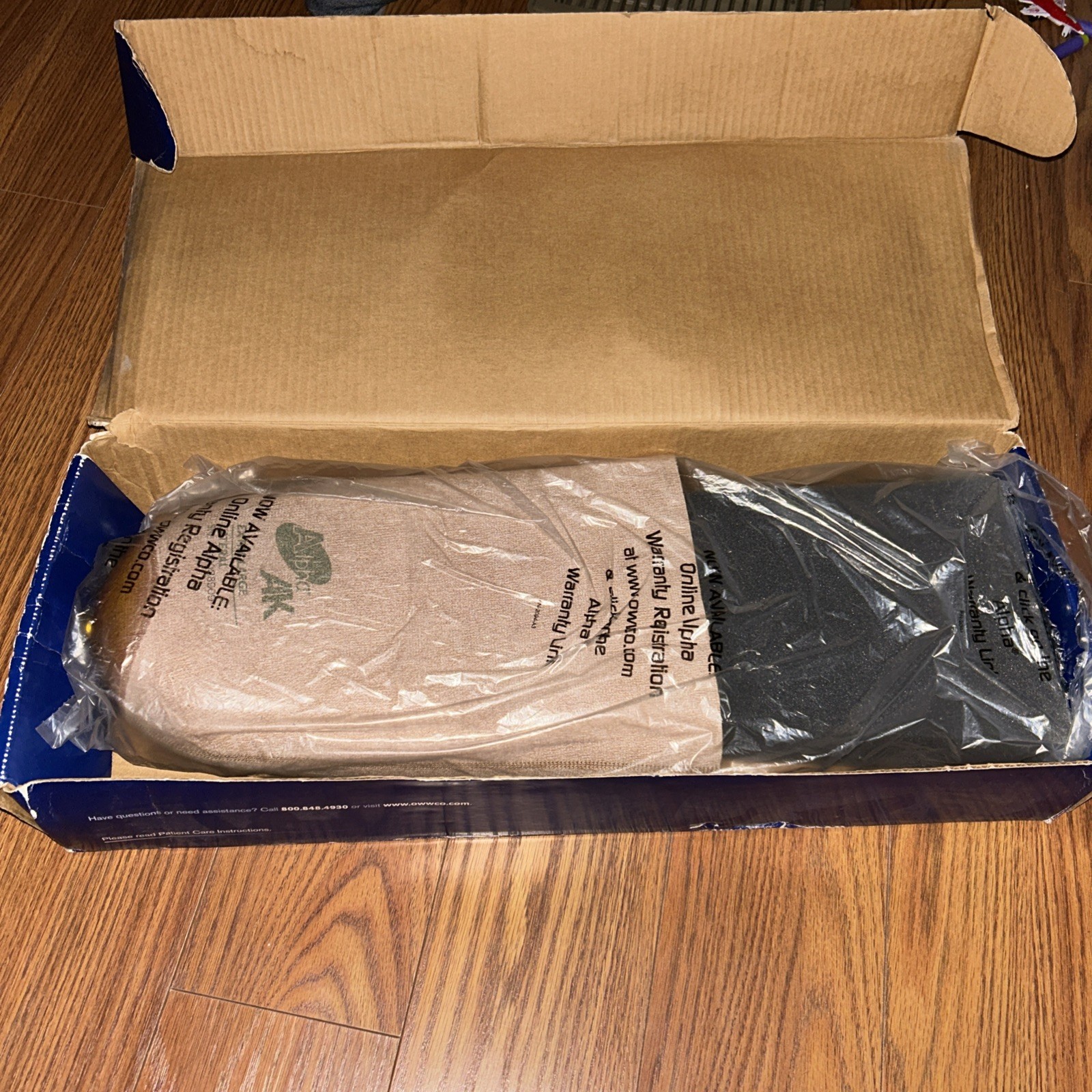 New In Box Willowwood Alpha Gel Lateral Locking Liner, XL, AKL-2631-X
