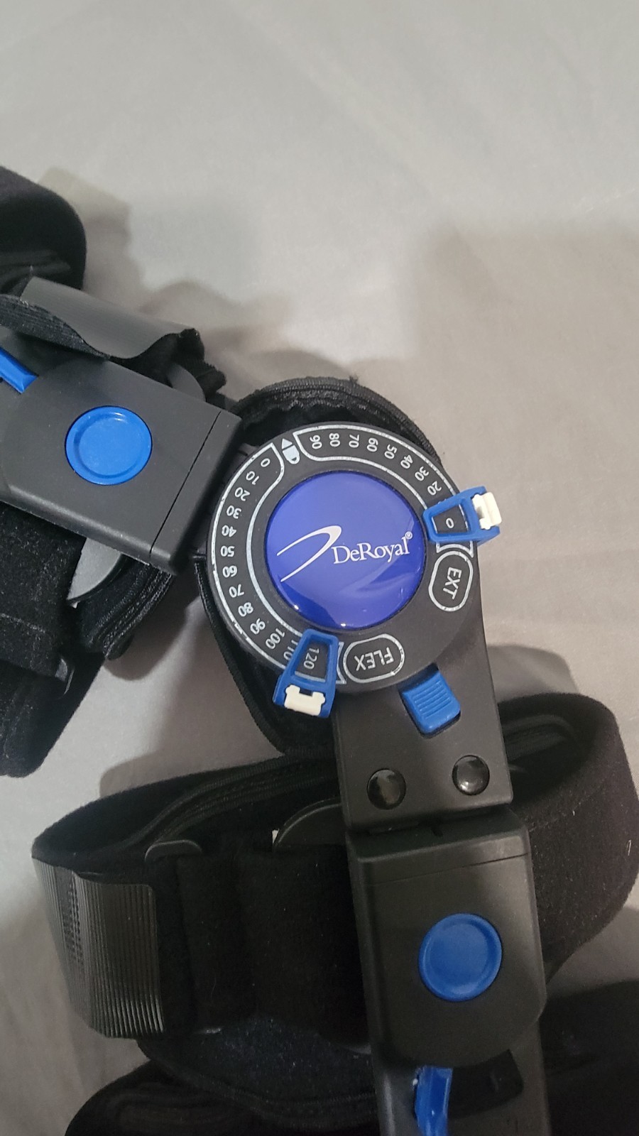 DeRoyal WARRIOR® POST-OPERATIVE ELBOW BRACE universal