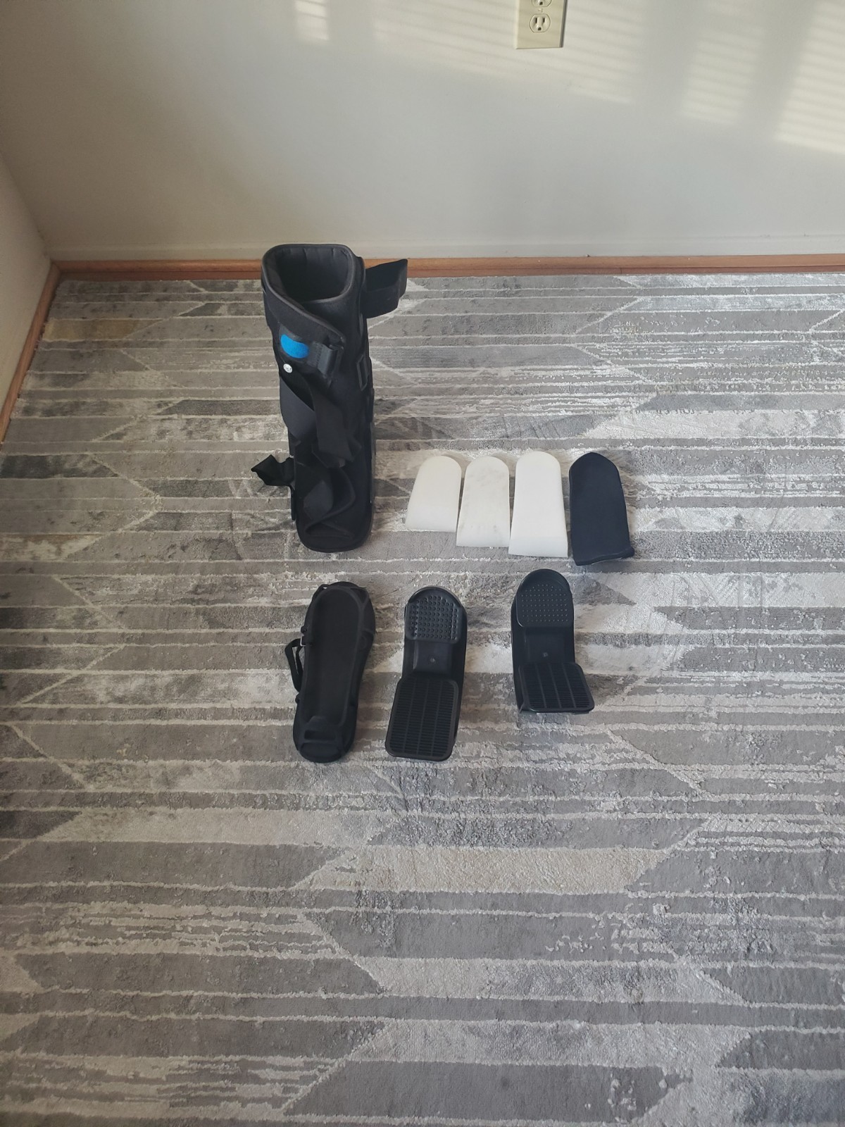 Full Achilles Walking Boot Orthopedic Brace Shoe and other equipment