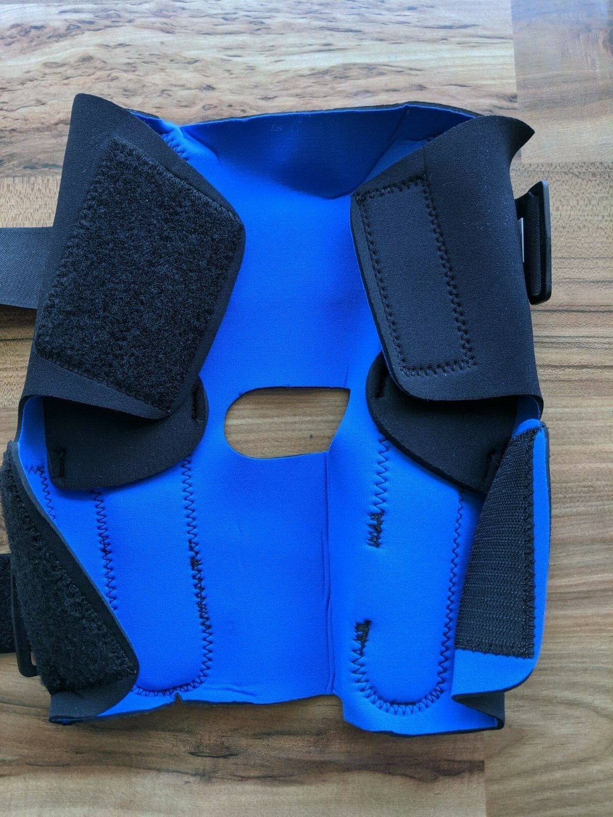 Advanced Orthopedics DELUXE Hinged Wrap Around Knee Brace Support Compression M