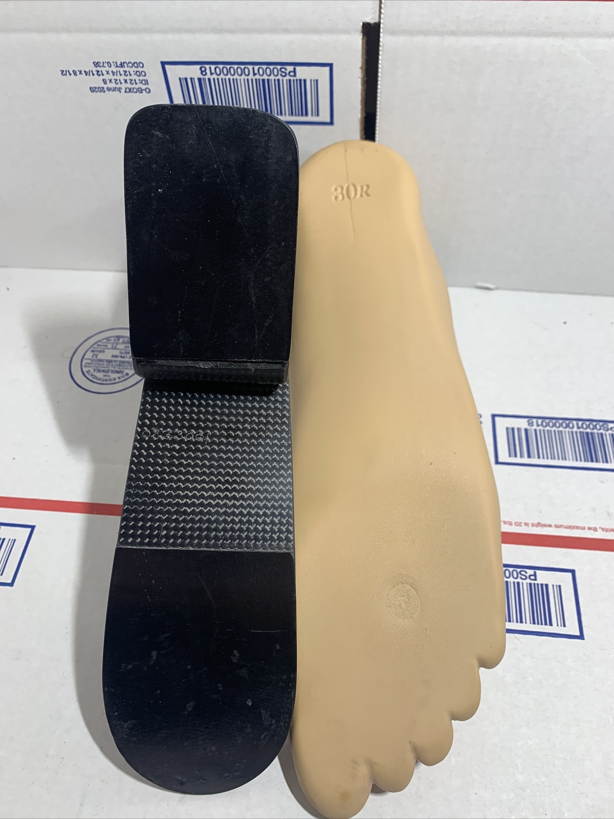 Freedom Innovations Renegade Prosthetic Foot. Size 30. Cat 7. Ht 8.5”. R SHELL