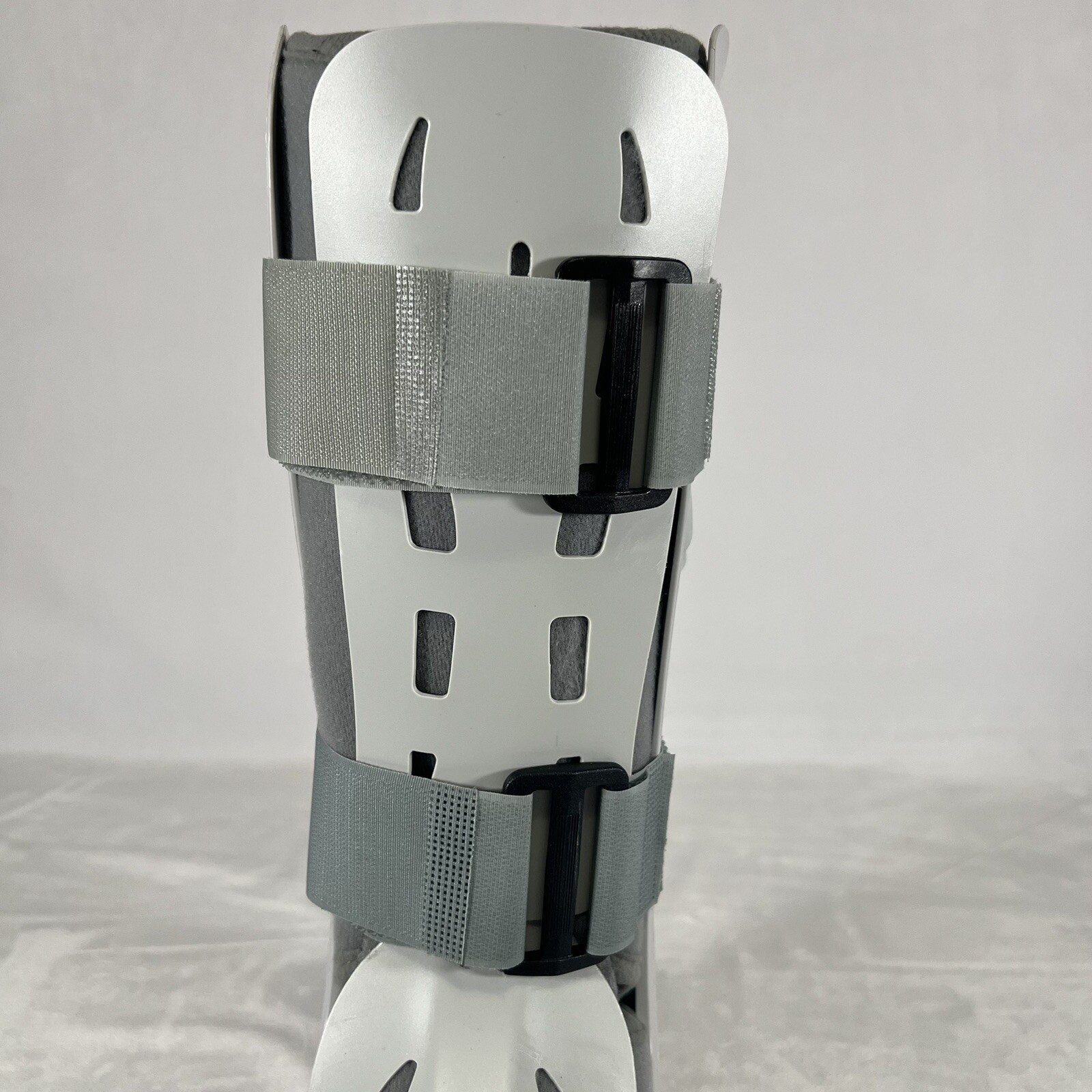 Aircast FP Walker Walking Brace/Walking Boot Foam Pneumatic Size Small 01F-S