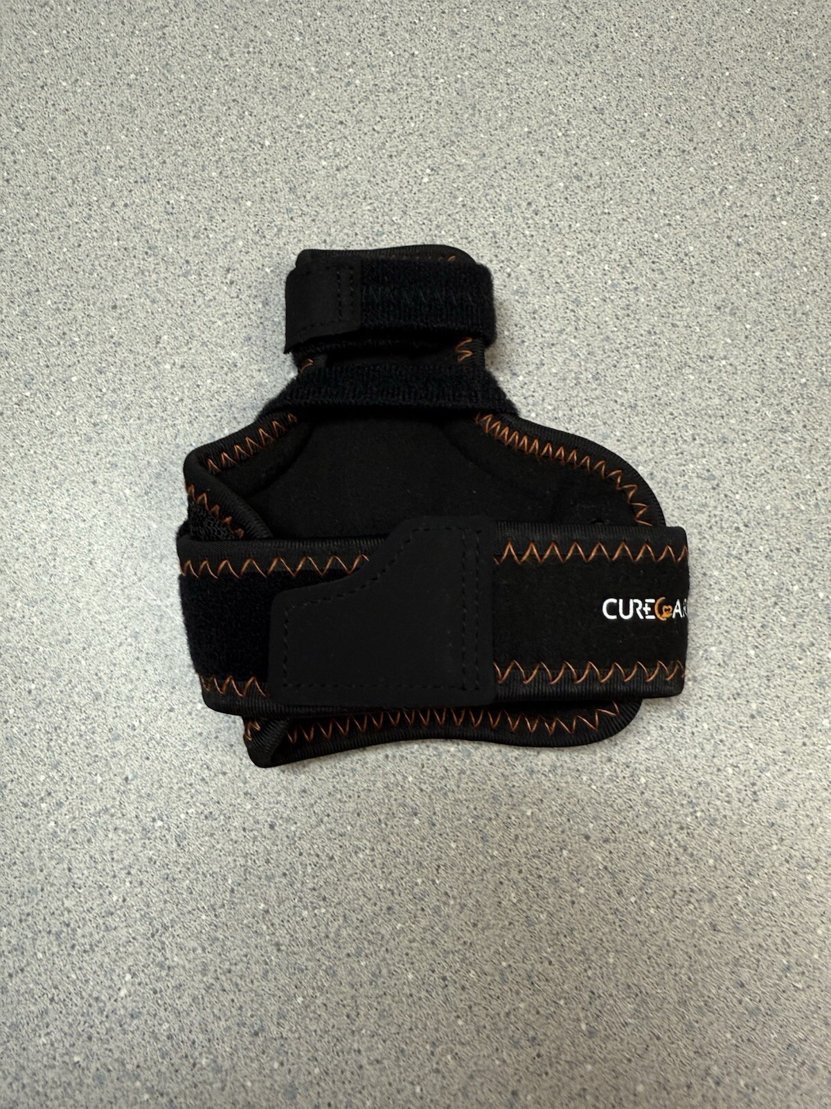 Curecare Adjustable Thumb Brace with Strap – CMC MCP Joint Splint One Size Left
