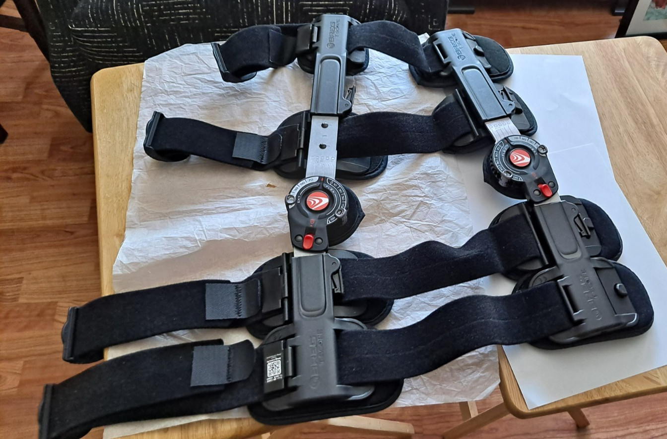Breg Flex T Scope Post Op Hinged Left/Right Adjustable Knee Brace/ With Manual