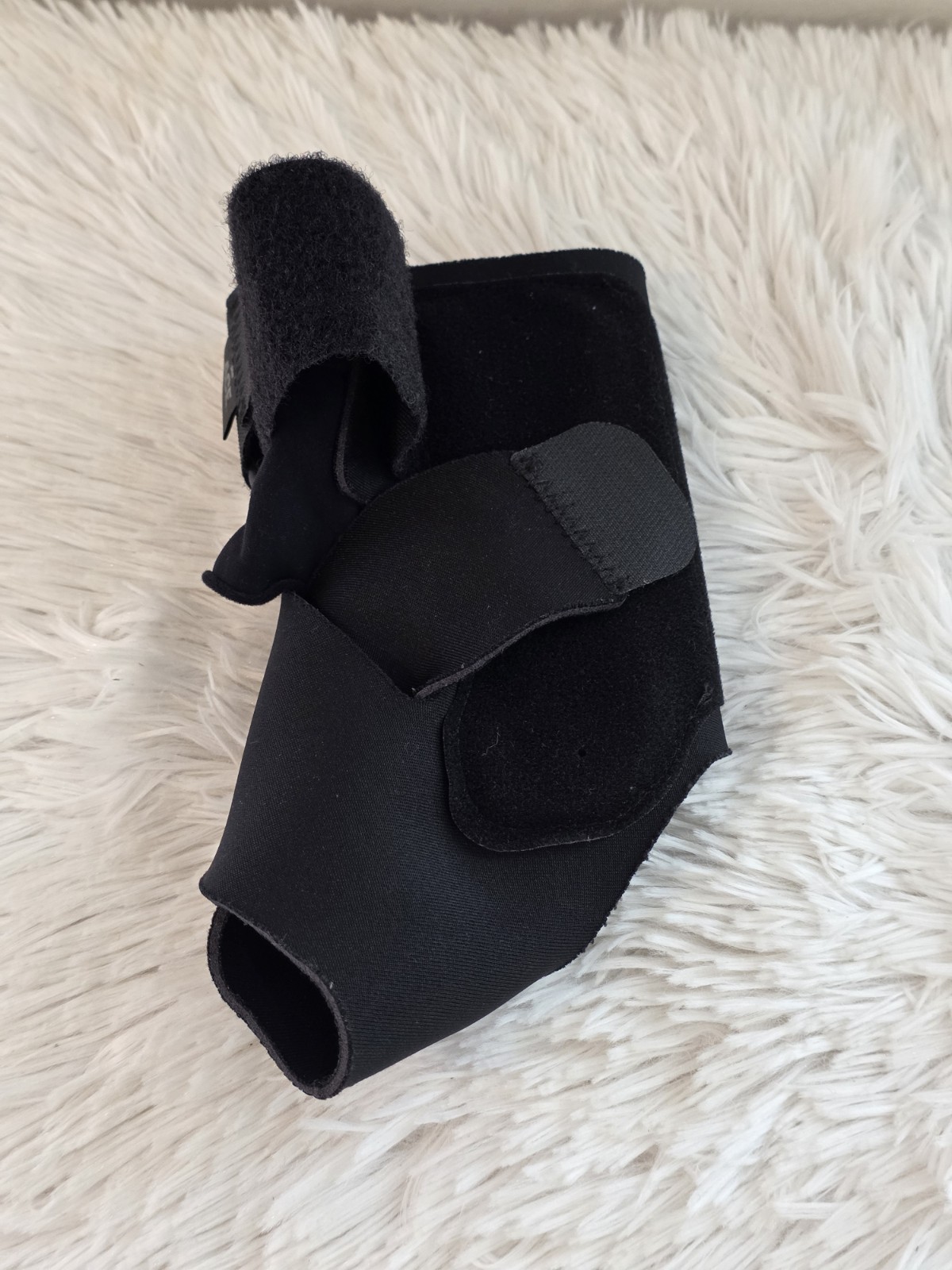ACE Deluxe Ankle Stabilizer, Adjustable, Black, Side Stabalizer, 1 count