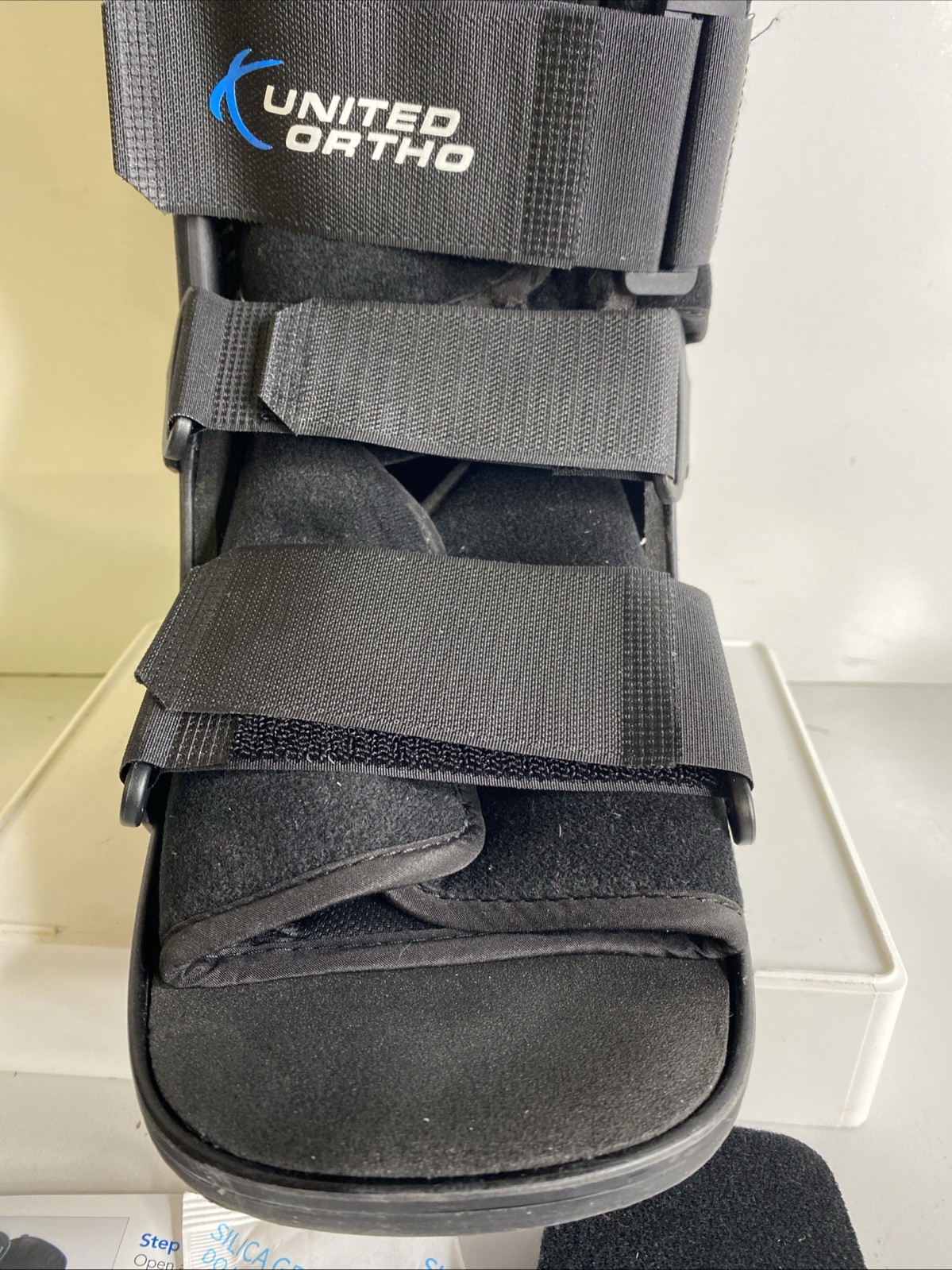 United Ortho Air Cam Walker Fracture Boot, Large, Black – Sm