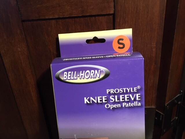 BELL-HORN PROSTYLE KNEE SLEEVE OPEN PATELLA SMALL #204S BRAND NEW IN BOX