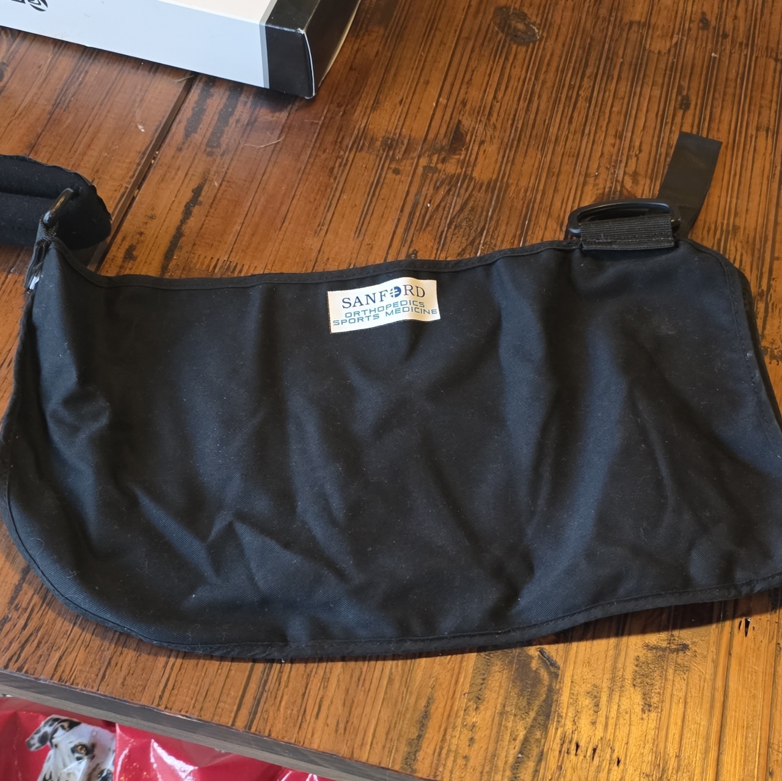 Breg DLX Shoulder Sling Brace Size L Black VP20104-040
