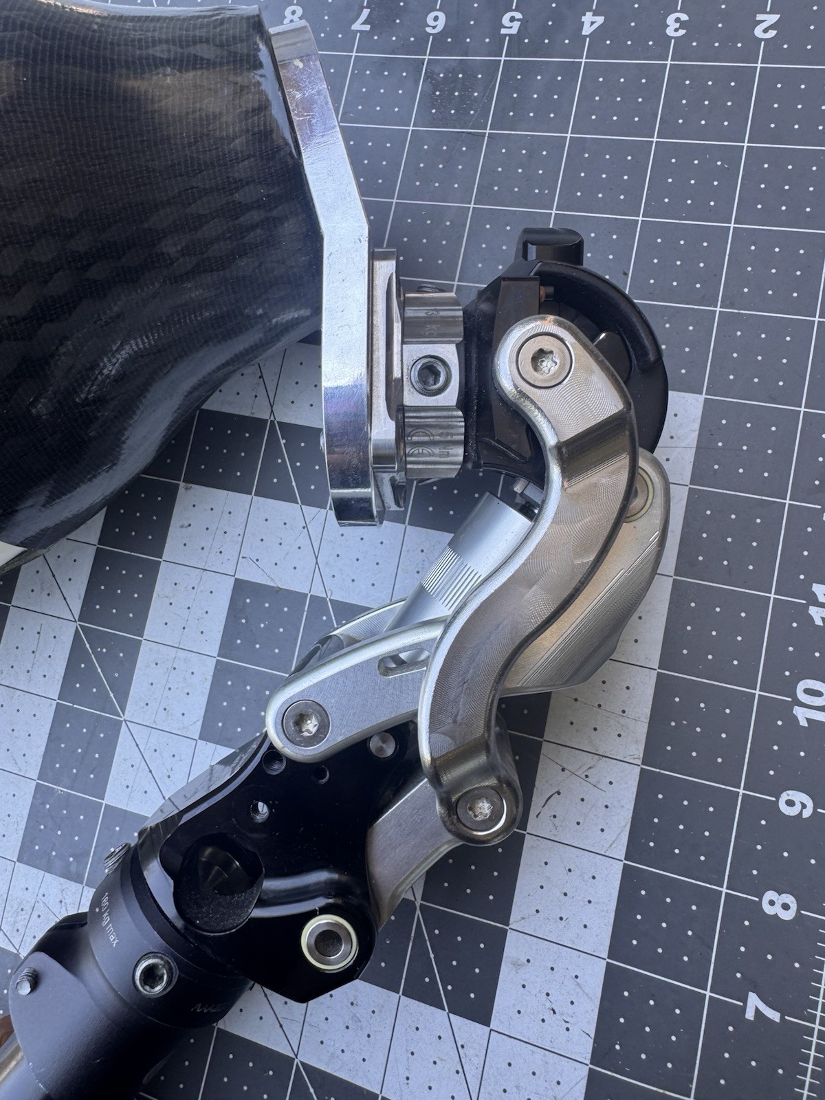 Complete Above-Knee Right Prosthetic Leg. Trulife, Ossure, Kiss, Lapoc/Swan