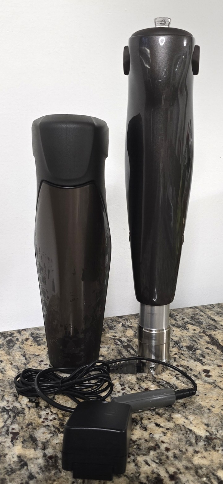 New 2026 ottobock C-Leg 4 This prosthesis was purchased in 03/23/2026.