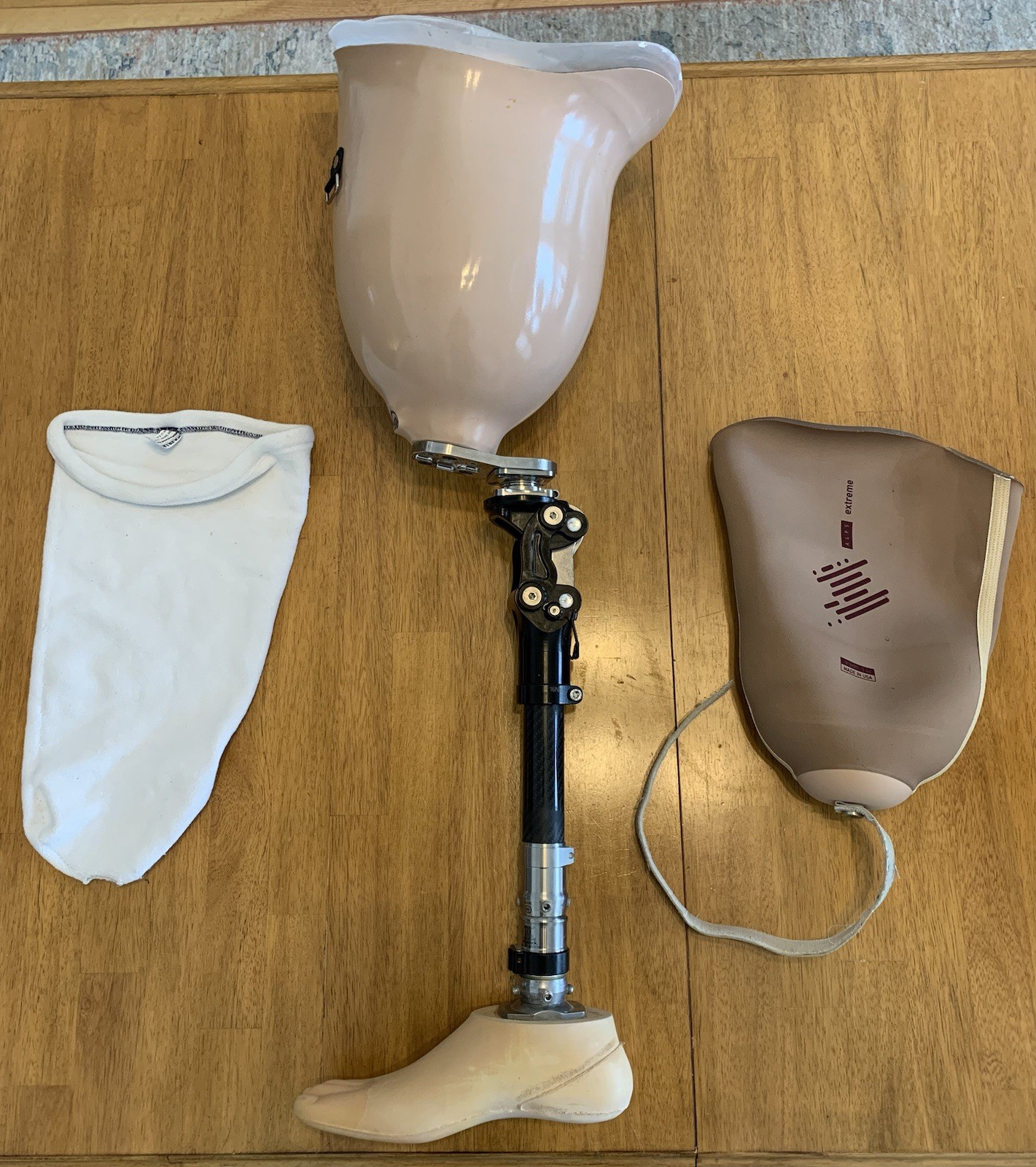 Right Above Knee Prosthetic Leg ‘TiMed Bulldog Otto Bock KISS Foot Size 26