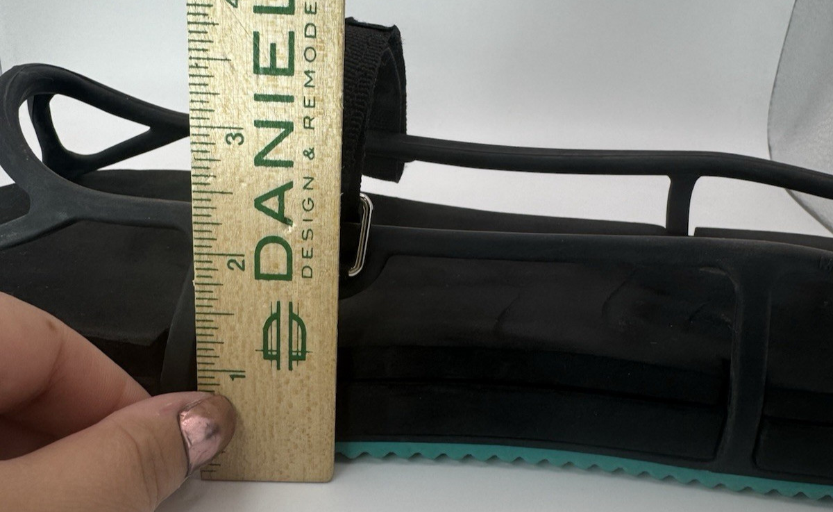 EVENup The Authentic Shoe Balancer Size Medium for use with Walking Boot or leg