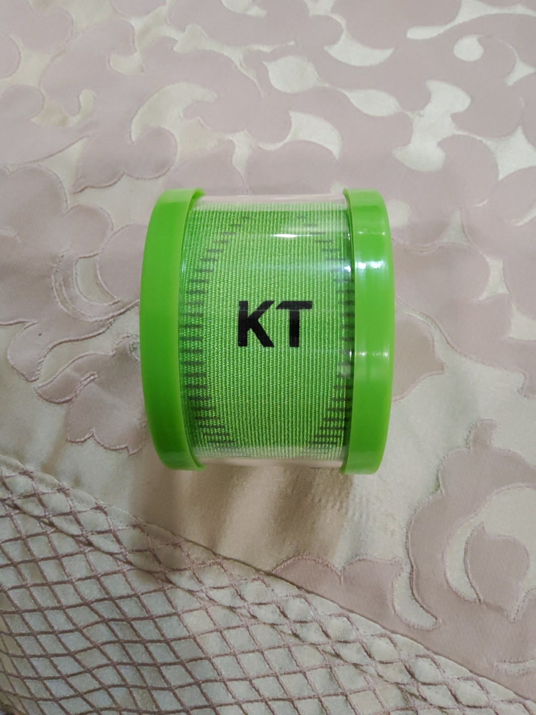 KT Tape PRO 20 Strip 10″ Precut – Winner Green, Open Box