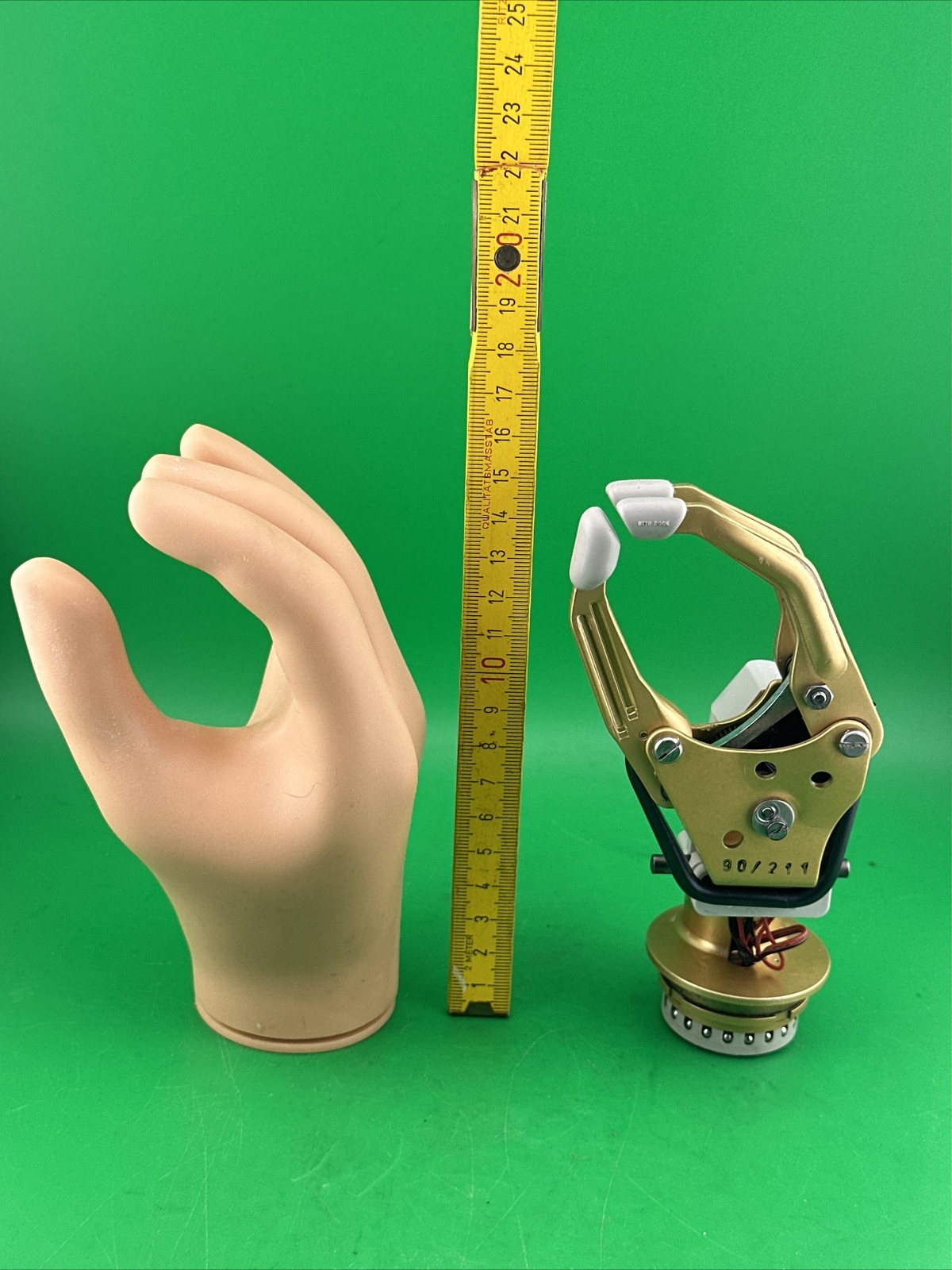 Otto Bock OTTOBOCK Myoelectric Right prosthetic Hand. Myohand Right