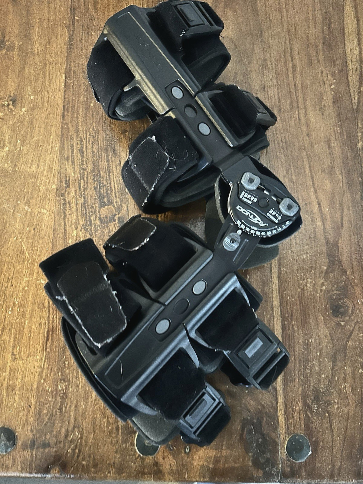 DONJOY X-ACT Rom Flexion Post-Op Hinged Knee Brace Adjustable