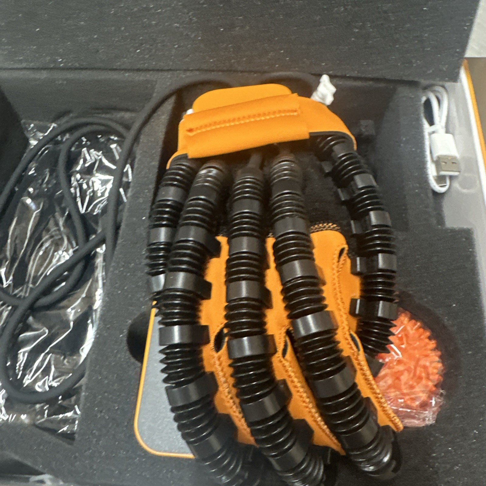 Hand Function Rehabilitation Robot Gloves Trainer for Finger Hemiplegia Recovery