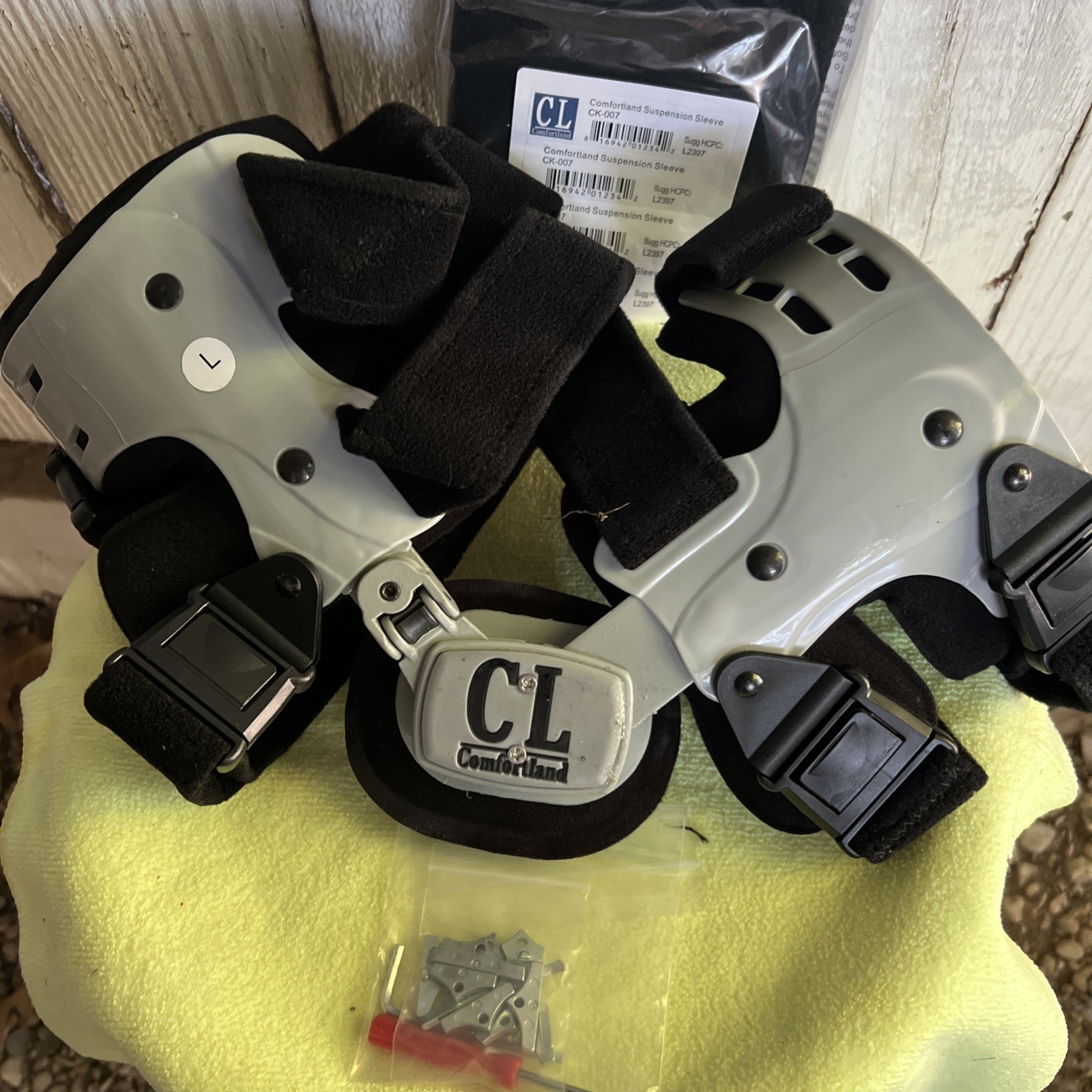 Comfortland OA Knee Brace Left OA-200-L COMPLETE KIT INCLUDES TOOLS Sleeve