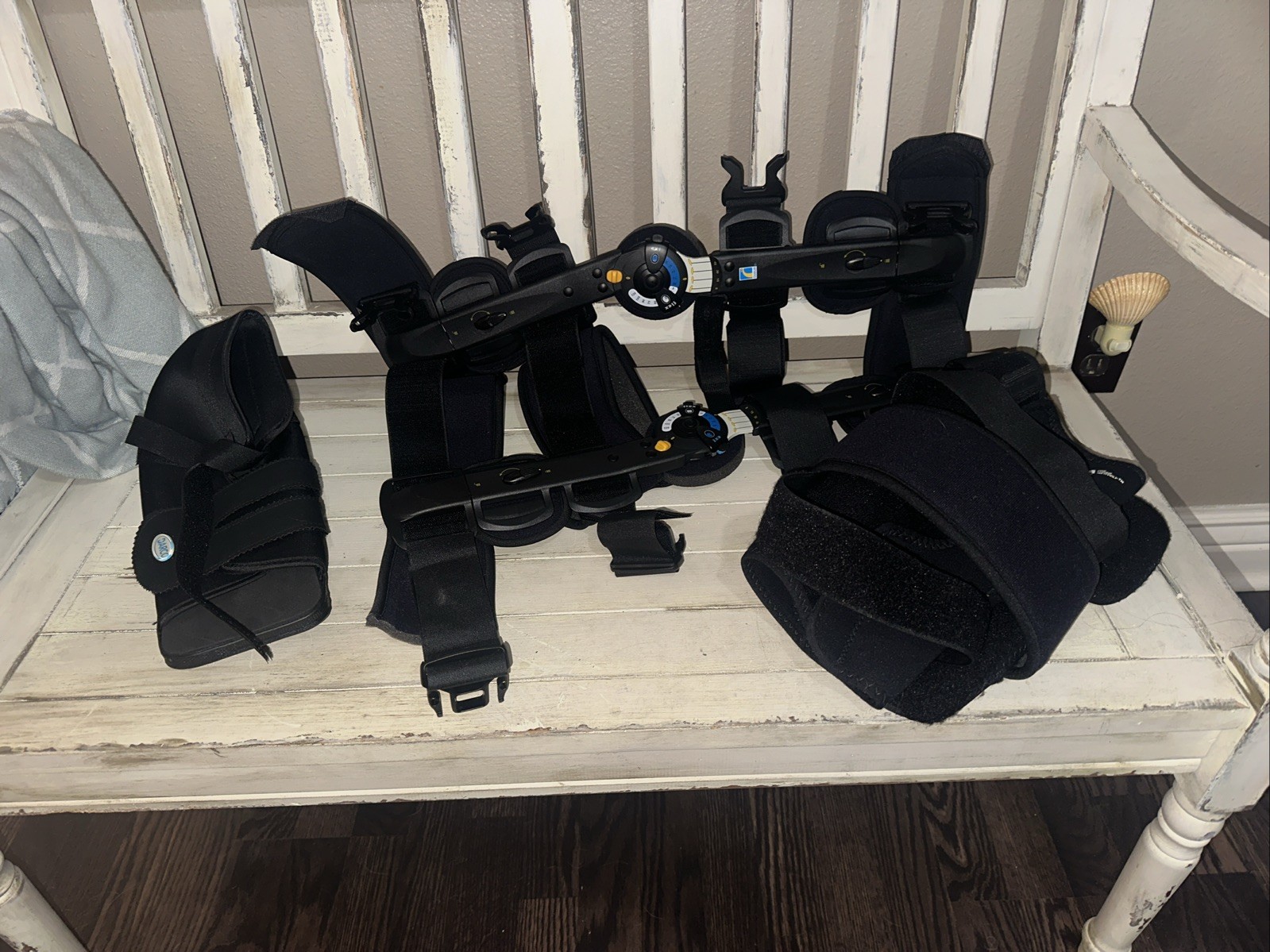 OSSUR Innovator Knee Leg Brace Bundle Left/Right Adjustable Flex