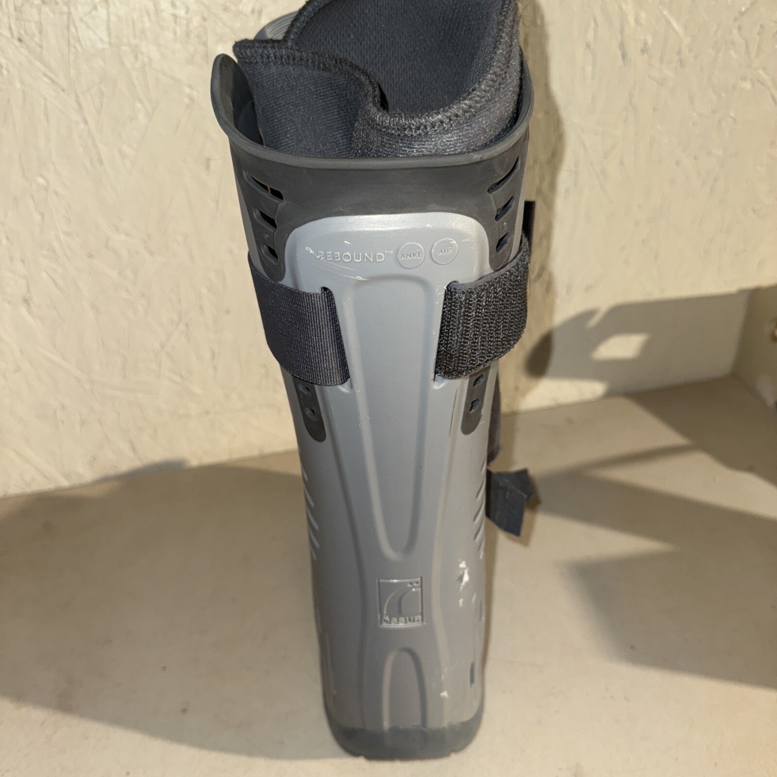 Ossur Inflatable Walking Boot Standard Size XS Rebound Ankle 14”