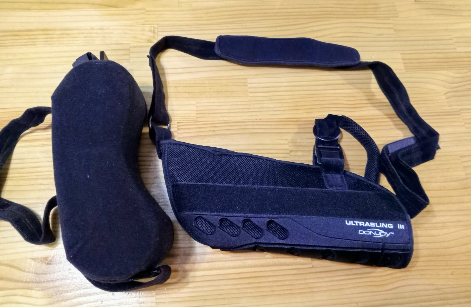 UltraSling III Shoulder Brace w/ Abduction Pillow (Adult) Size Adjustable