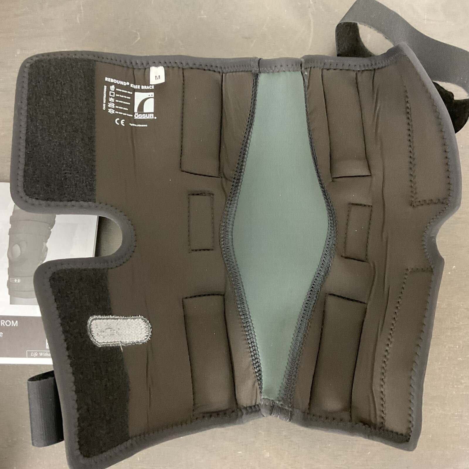 Ossur Rebound Cooltech™ Fabric Knee Brace M (16”-18”)