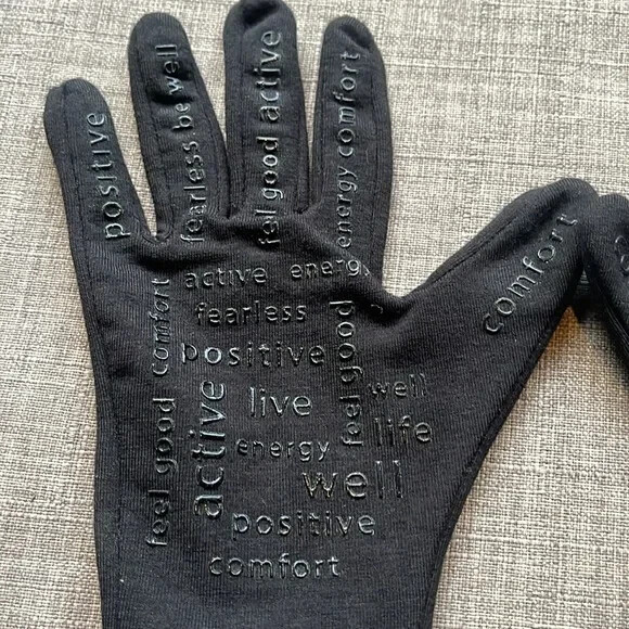 Intellinetix Vibrating Gloves for Pain Relief Circulation Size Small