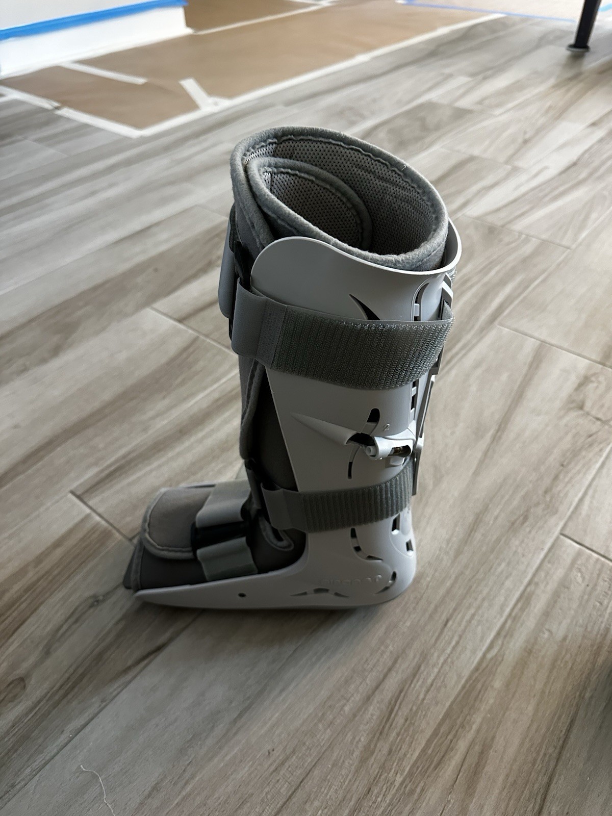 Aircast FP Walker Walking Boot Medium 01F-M Gray/White Adjustable Brace
