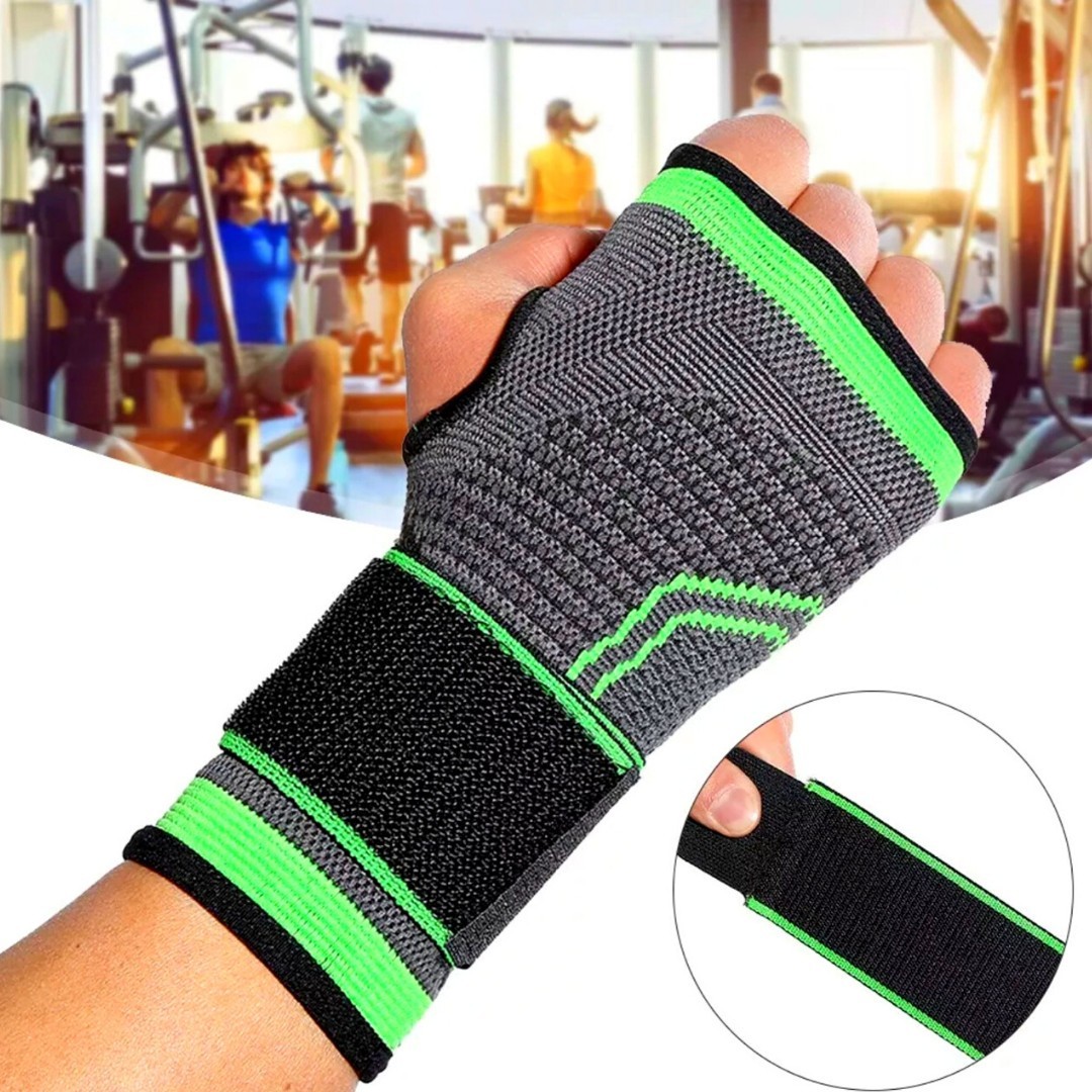 Wrist Hand Brace Support Carpal Tunnel Sprain Arthritis Gym Splint Right / Left