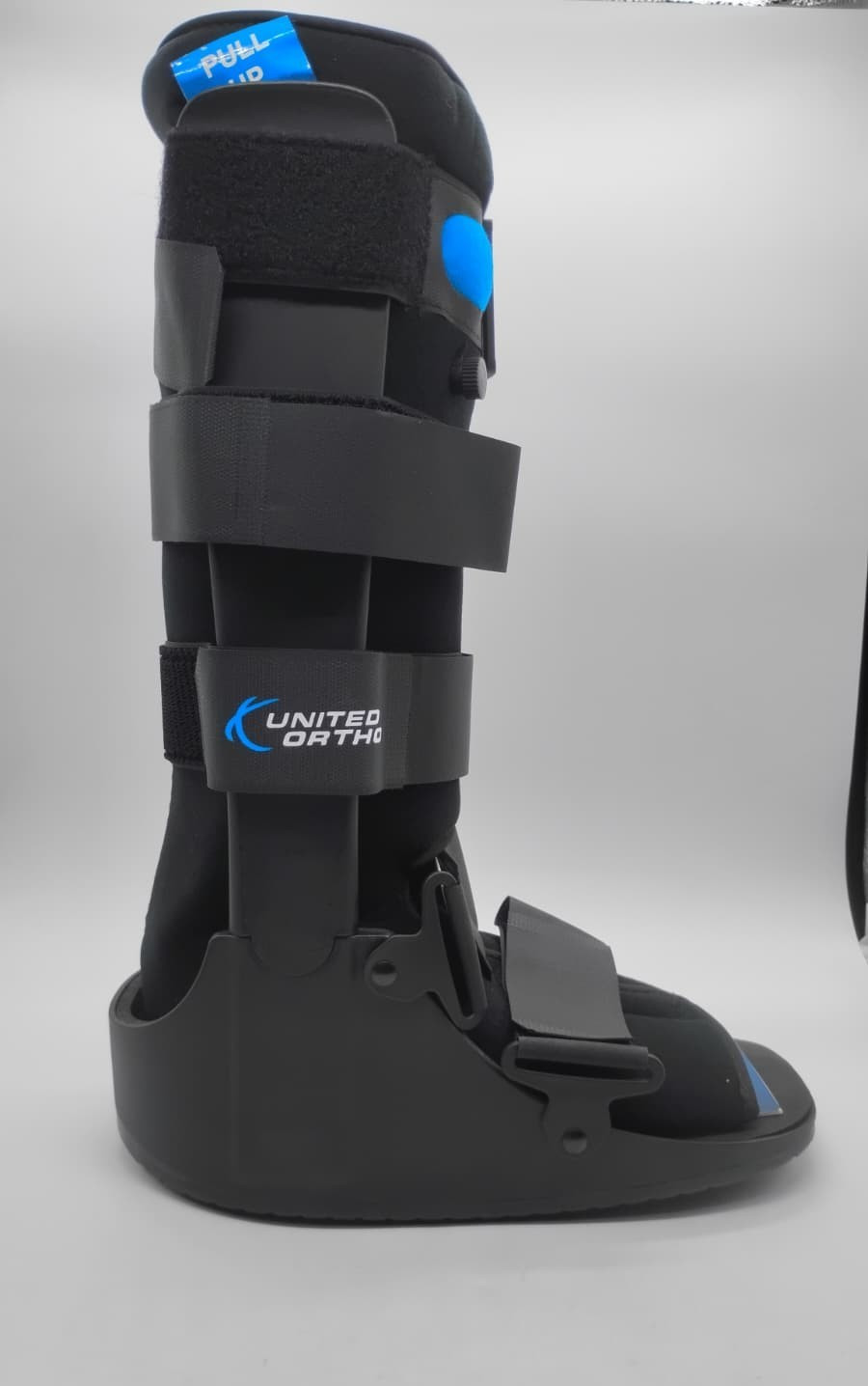 United Ortho Air Cam Walker Fracture Boot, Medium, Black