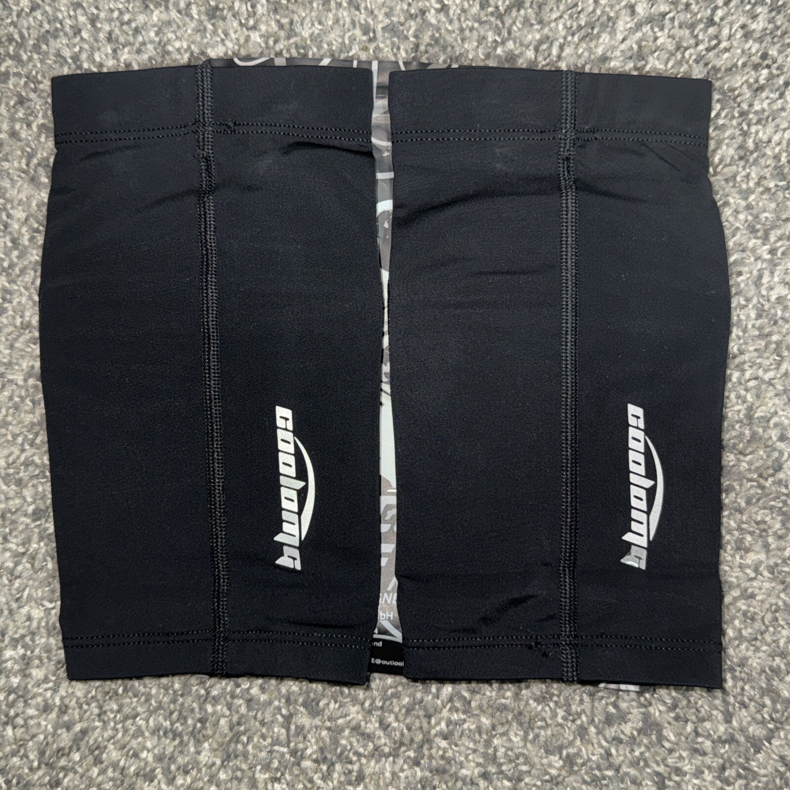 COOLOMG Size XS Black Cooling Knee Sleeves 1 Pair NEW, OPENED BAG