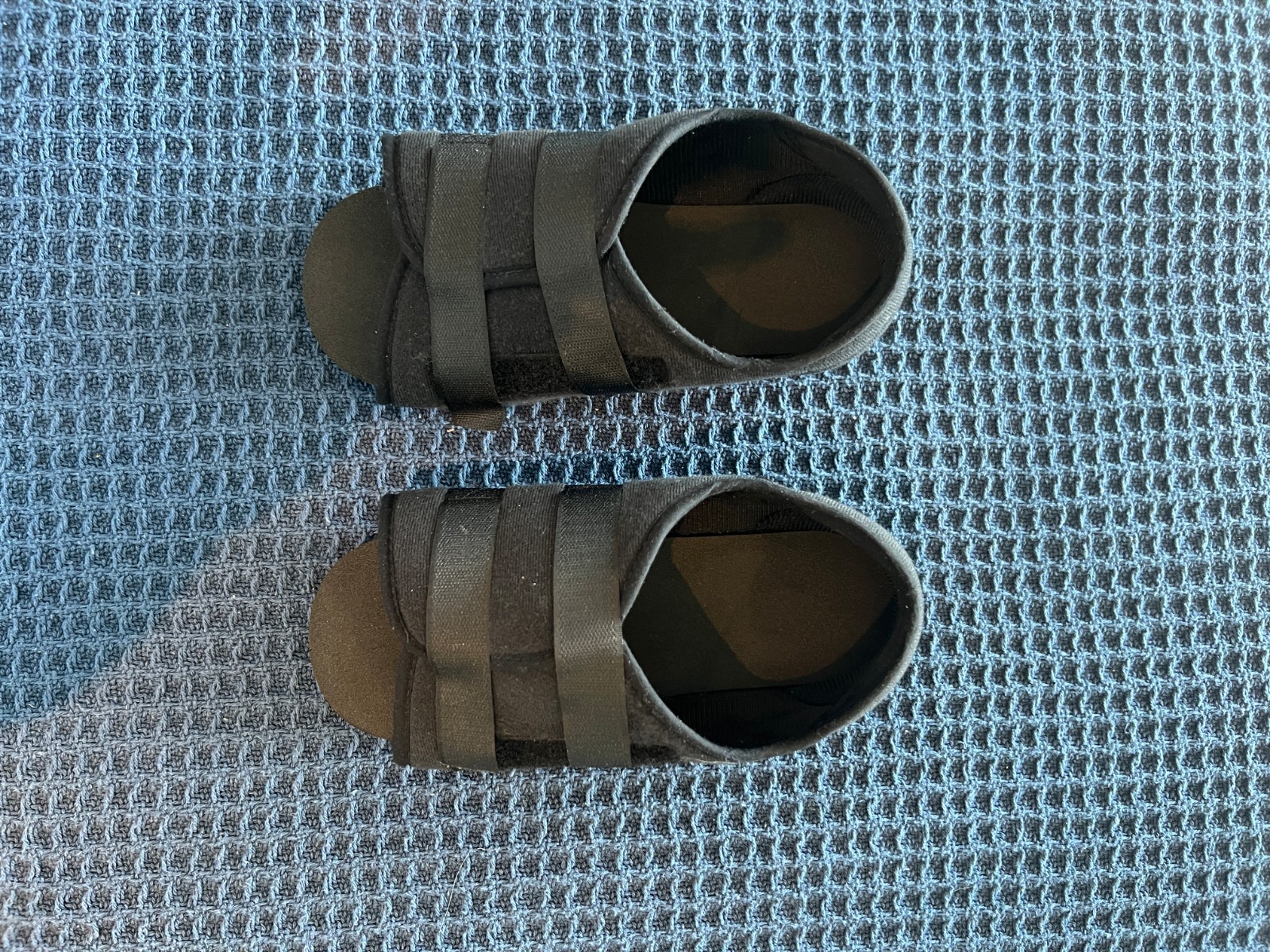 Adjustable Post-Op Recovery Foot Protectors / Medical House Slippers Black Large
