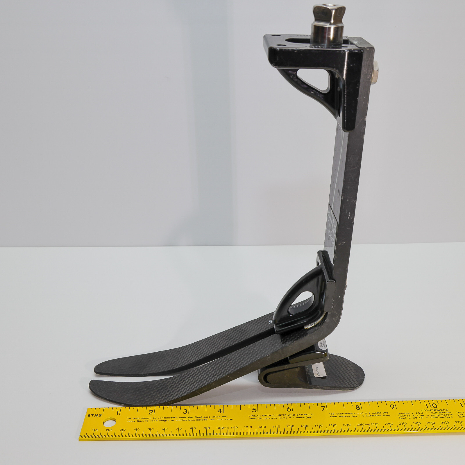 Endolite Elite Blade High Profile Prosthetic Foot Sz 25 CAT 2 with Pyramidal