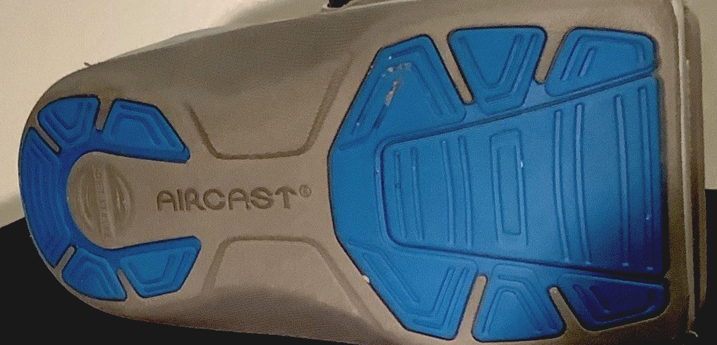 Aircast Softstrike Walking Post Surgical Boot Air Bag Pump Walking Cast DJO – Sm