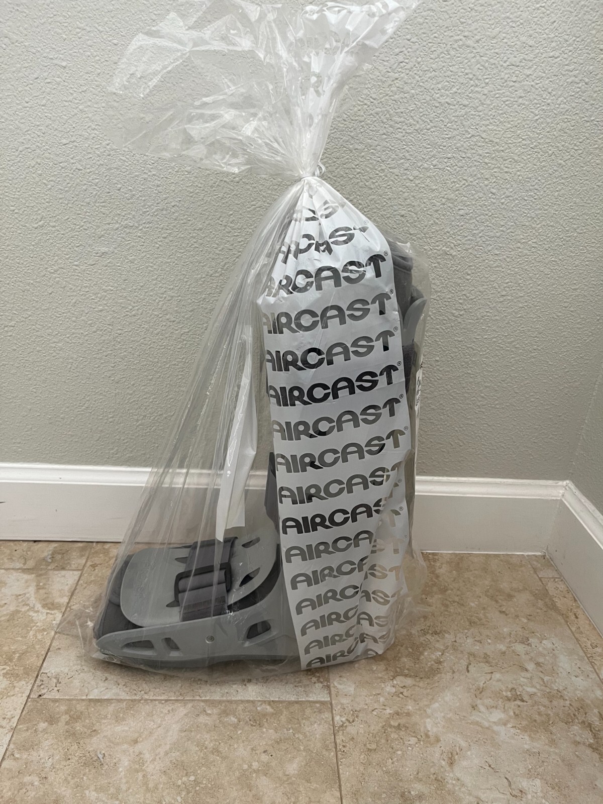 AIRCAST AIRSELECT PNEUMATIC WALKING BOOT STANDARD, LARGE, NEW IN BAG
