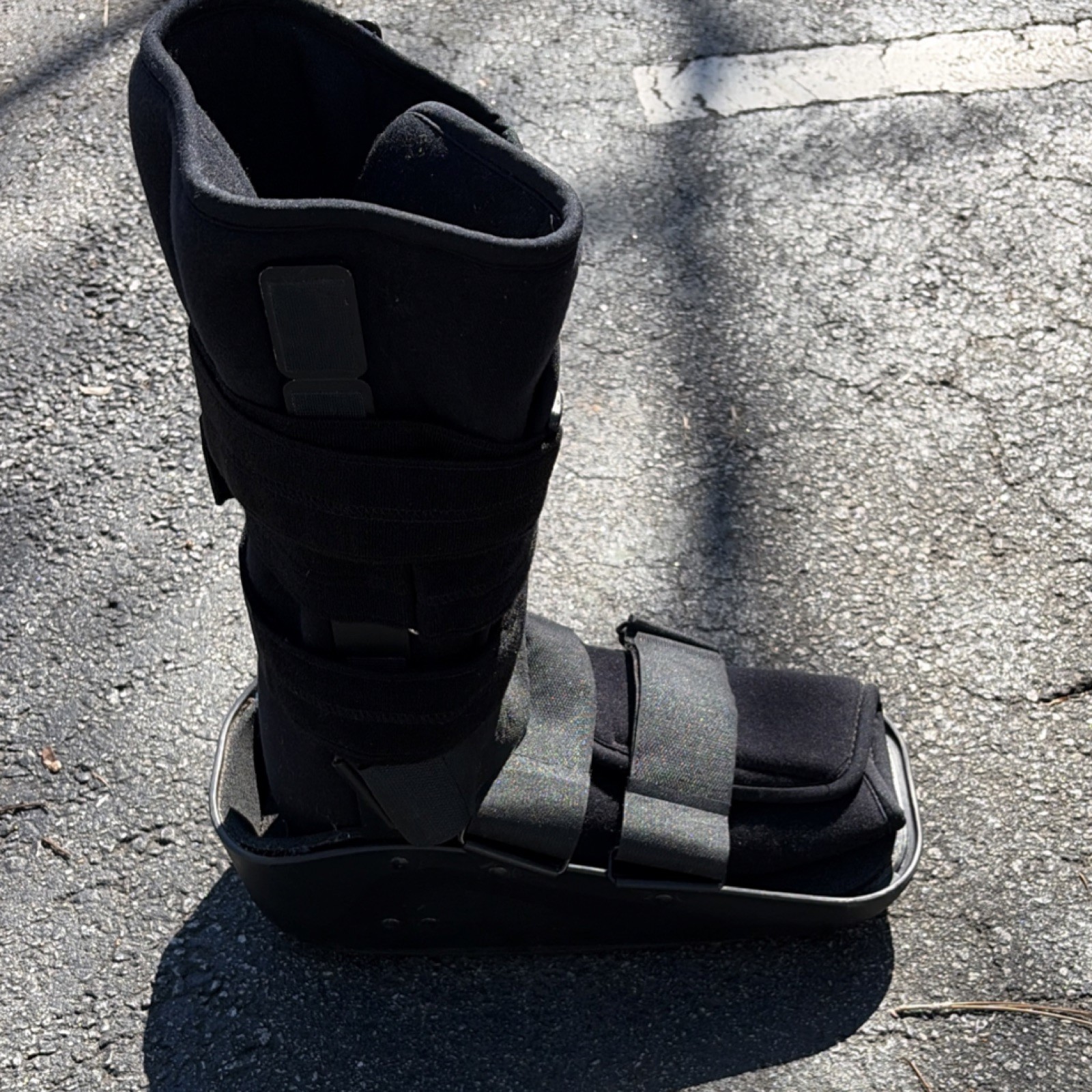 DJO Maxtrax X-Large Adjustable Walking Boot Black Immobilization 13-6400-5-06000
